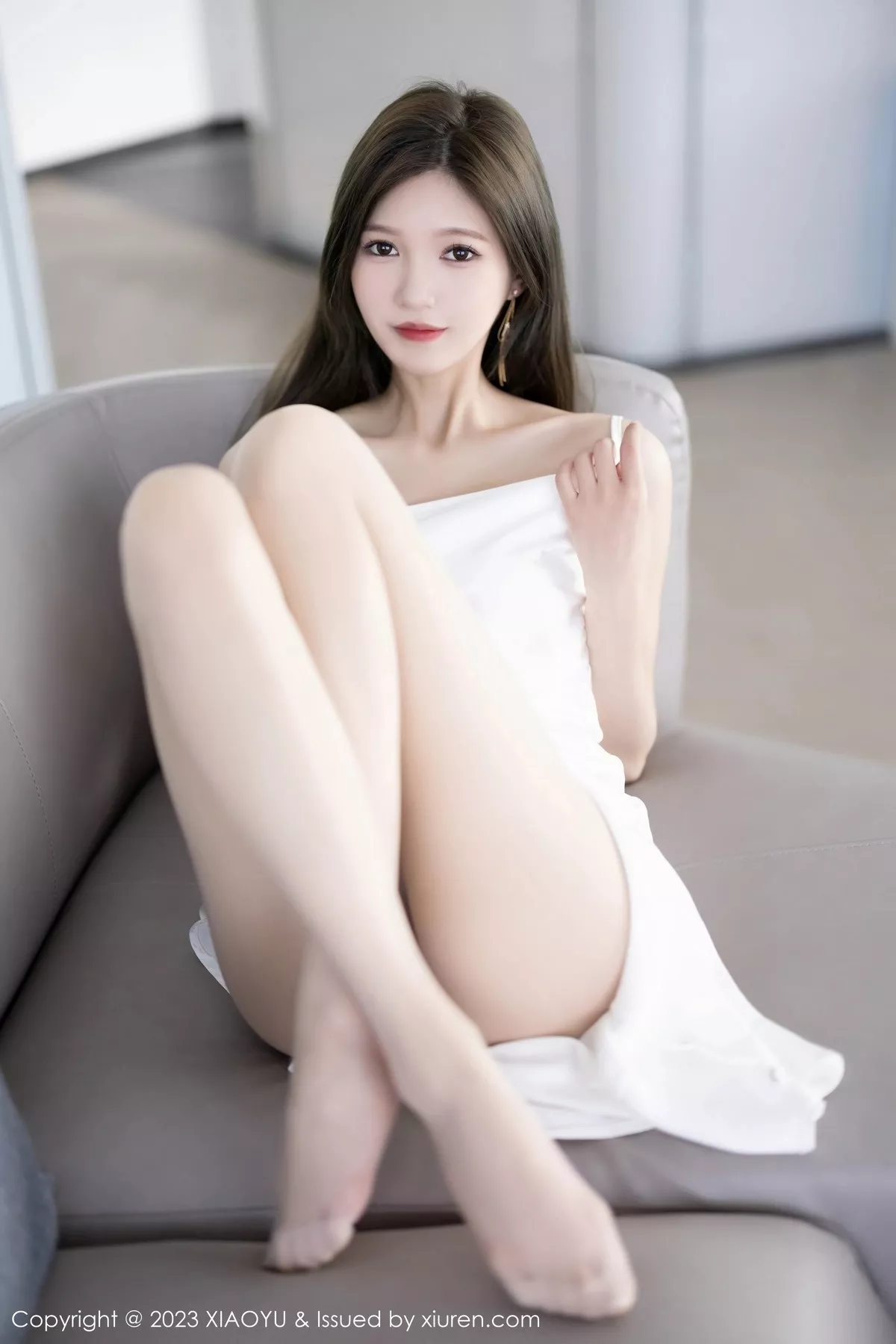 秀人集.com_[XiaoYu画语界]Vol.1050_模特程程程白色吊带长裙+粉红色薄纱布兜秀曼妙身姿诱惑写真88P