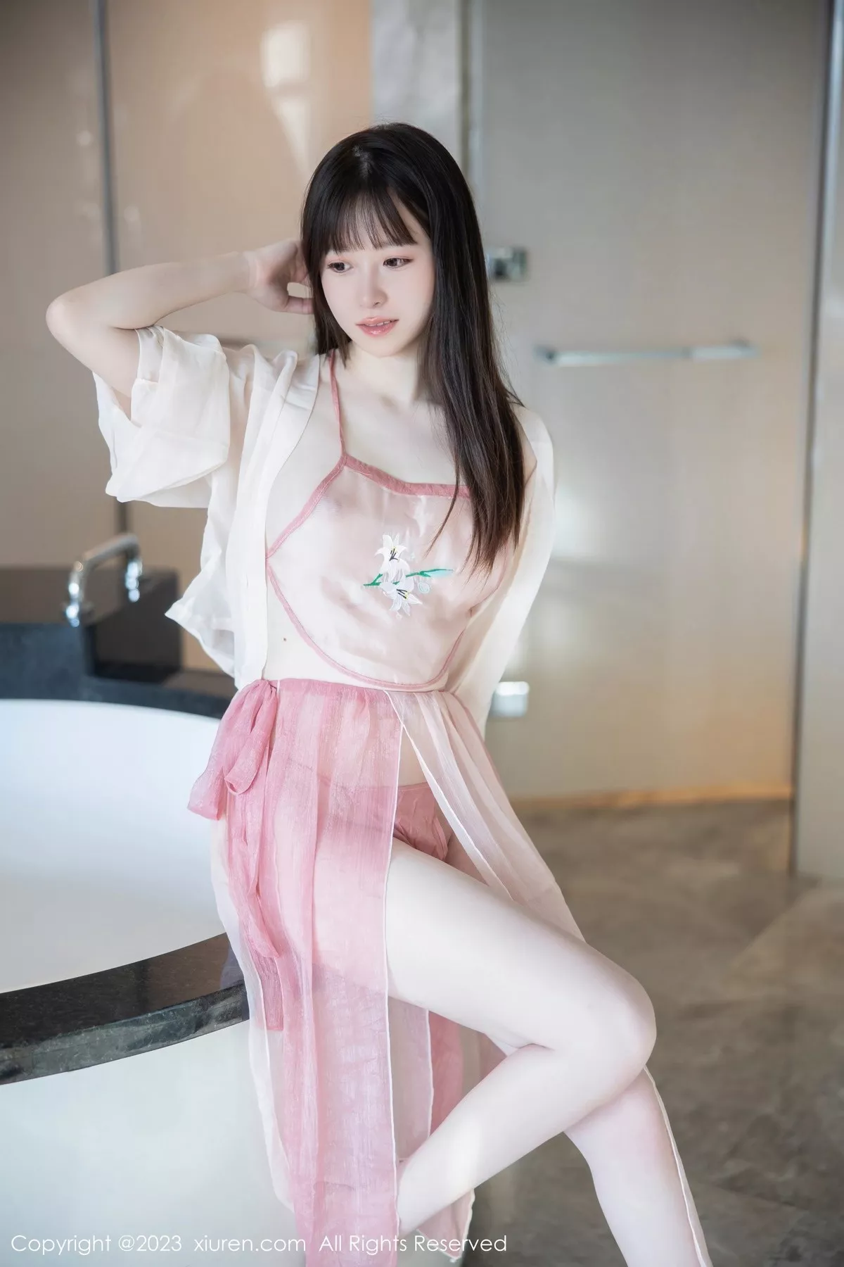 秀人集.com_[XiuRen秀人网]No.6926_新人模特林悠悠私房性感粉色古装服饰秀曼妙身姿迷人诱惑写真77P
