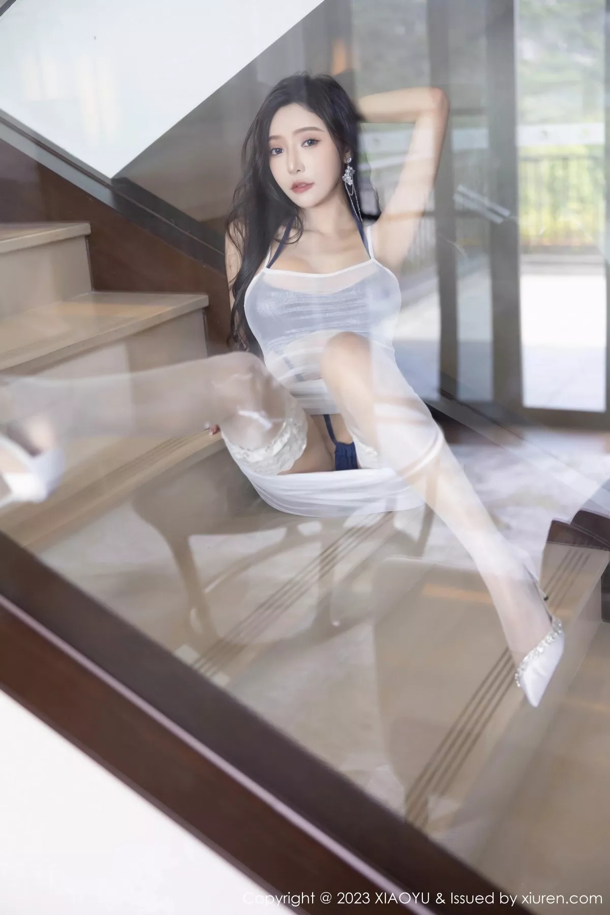 秀人集.com_[XiaoYu画语界]Vol.1052_女神王馨瑶yanni白色轻透连衣裙露情趣内衣秀惹火身材诱惑写真97P