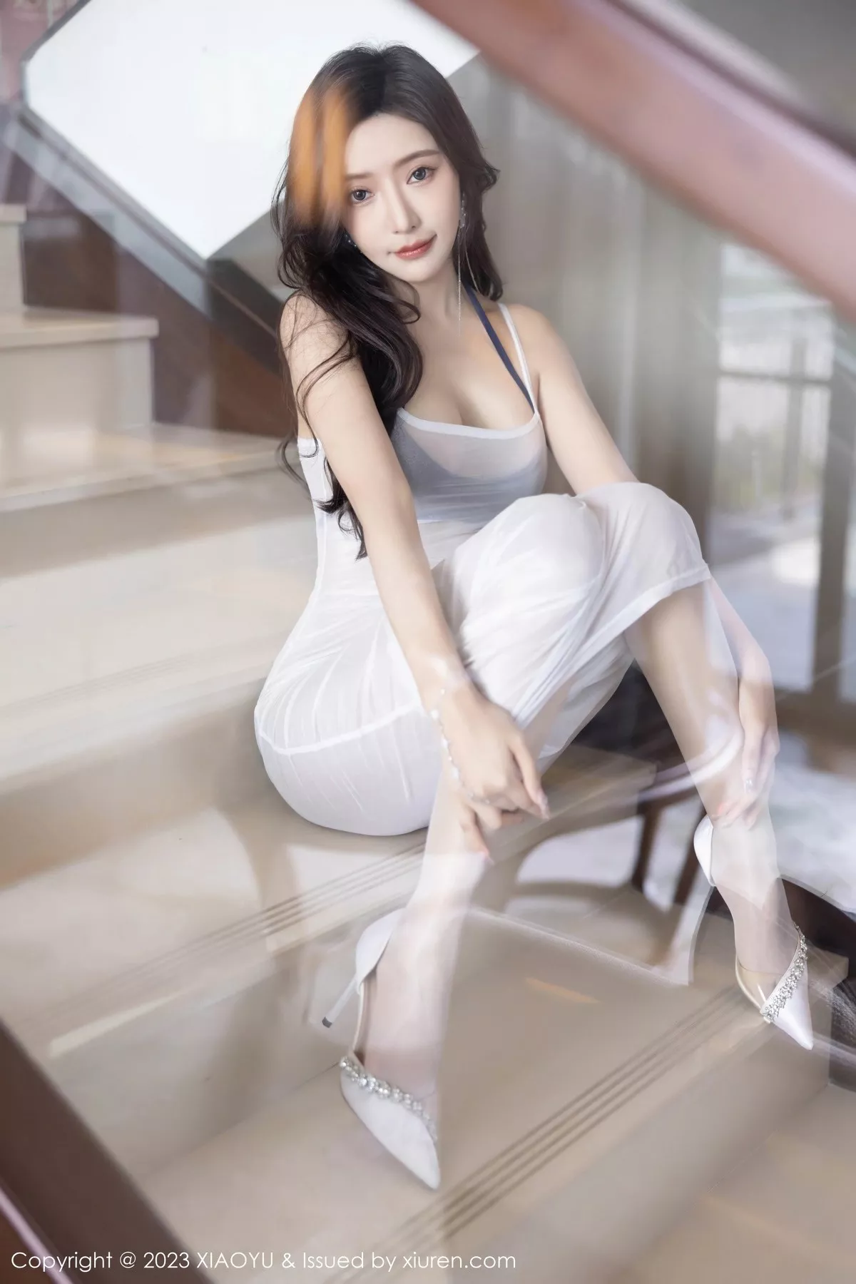 秀人集.com_[XiaoYu画语界]Vol.1052_女神王馨瑶yanni白色轻透连衣裙露情趣内衣秀惹火身材诱惑写真97P