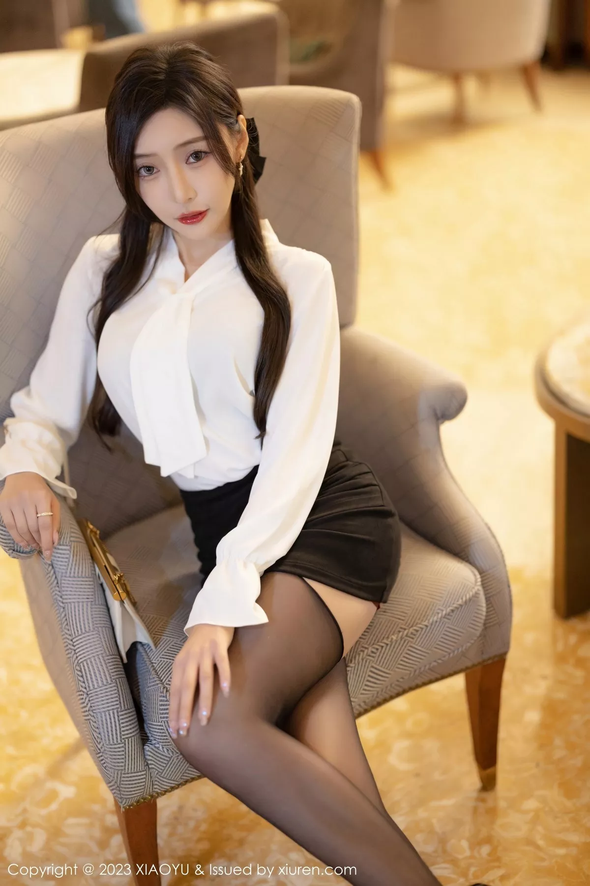 秀人集.com_[XiaoYu画语界]Vol.1033_女神王馨瑶yanni性感白T配黑短裙露蓝色内衣秀曼妙身姿诱惑写真81P