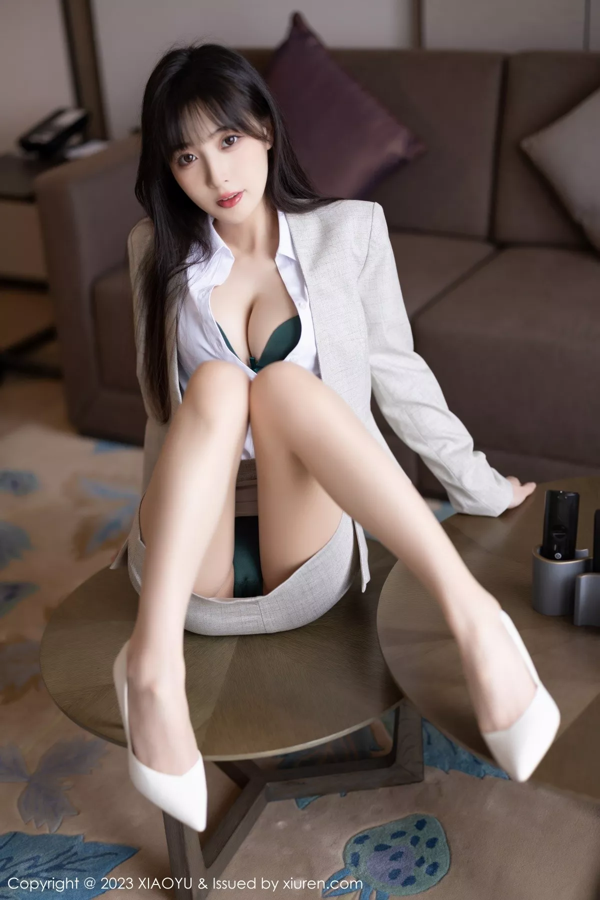 秀人集.com_[XiaoYu画语界]Vol.1034_模特林星阑半脱Ol职业装露性感墨绿色内衣配原色丝袜诱惑写真87P