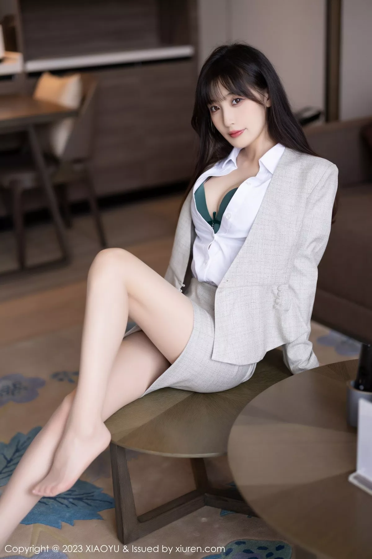 秀人集.com_[XiaoYu画语界]Vol.1034_模特林星阑半脱Ol职业装露性感墨绿色内衣配原色丝袜诱惑写真87P