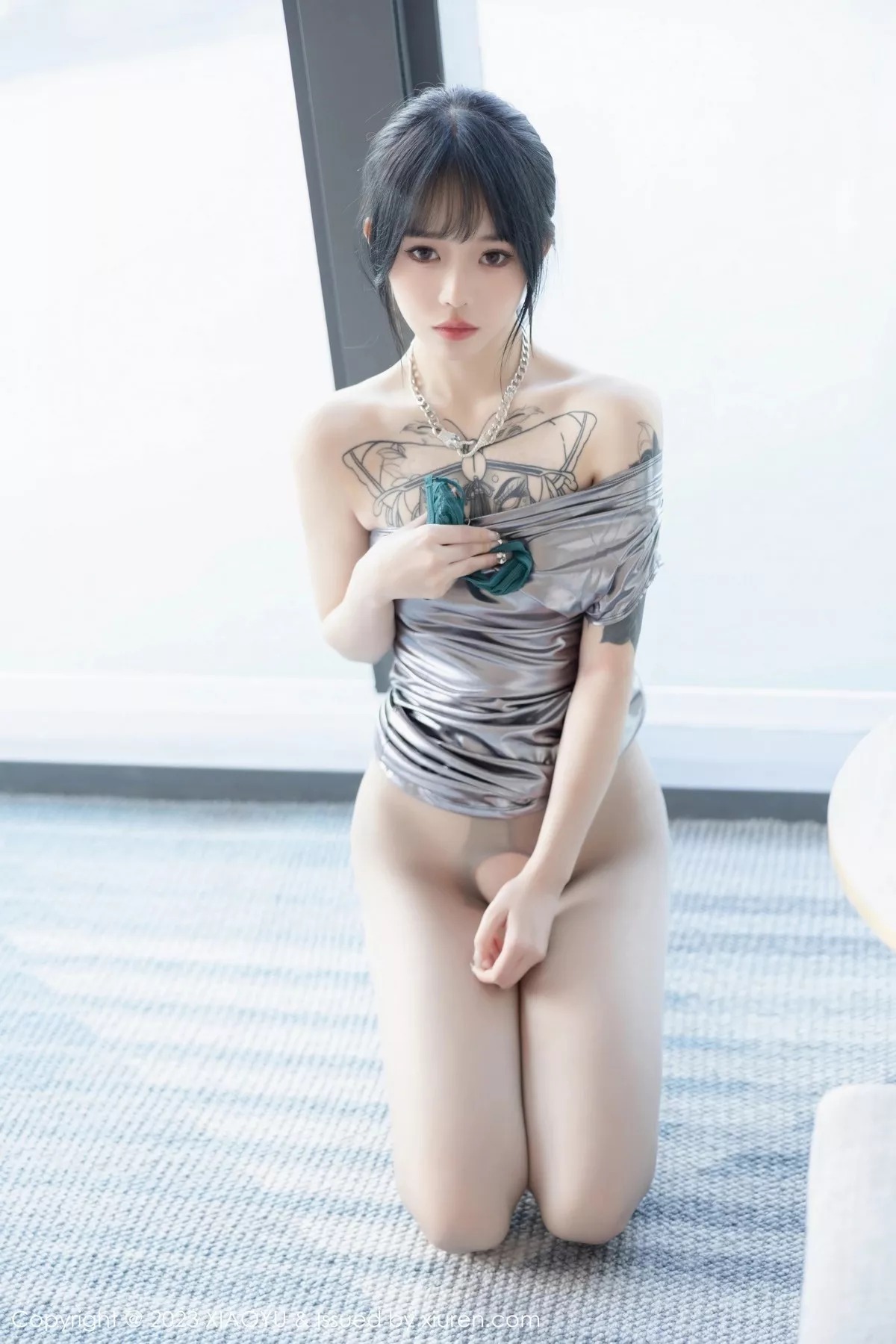 秀人集.com_[XiaoYu画语界]Vol.1037_模特奶瓶私房浴室性感灰色露肩连衣裙秀曼妙身姿迷人诱惑写真87P