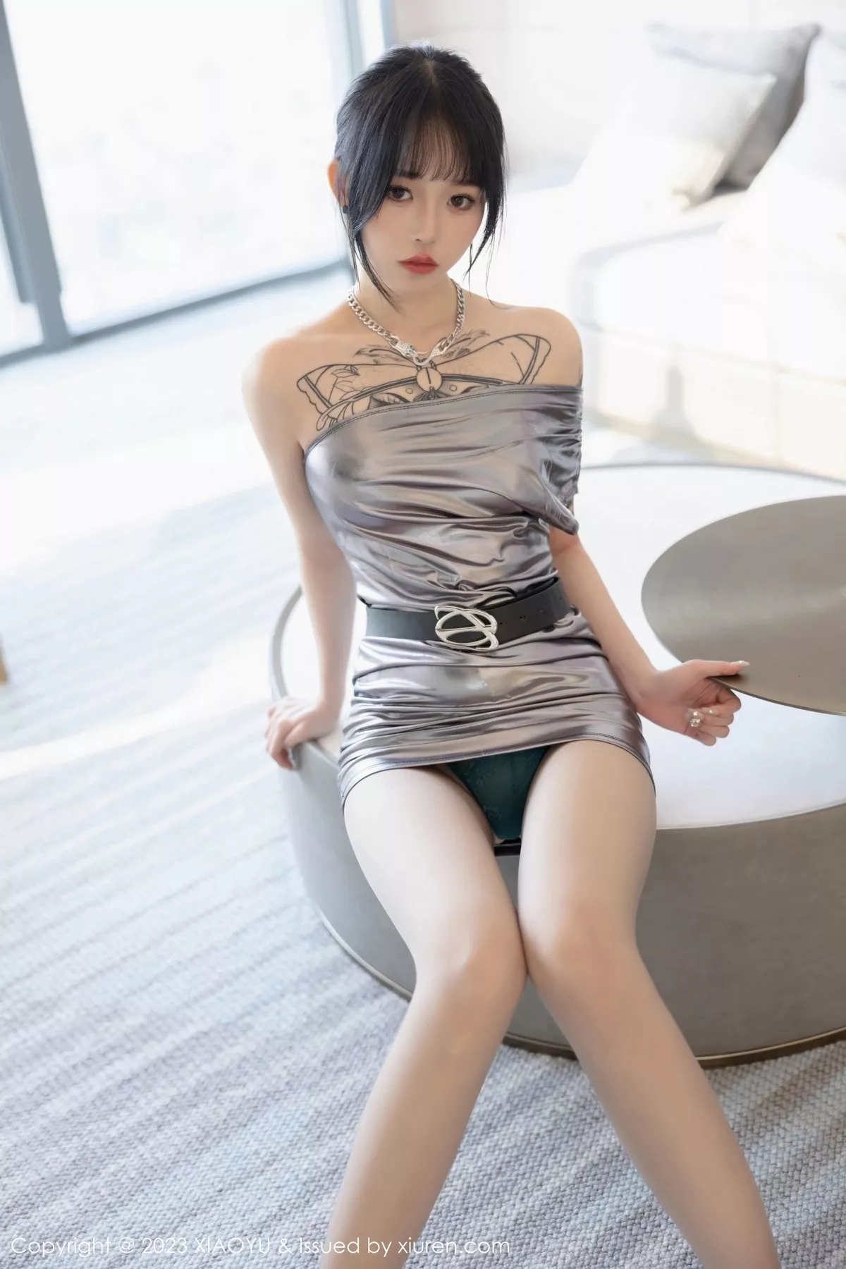 秀人集.com_[XiaoYu画语界]Vol.1037_模特奶瓶私房浴室性感灰色露肩连衣裙秀曼妙身姿迷人诱惑写真87P