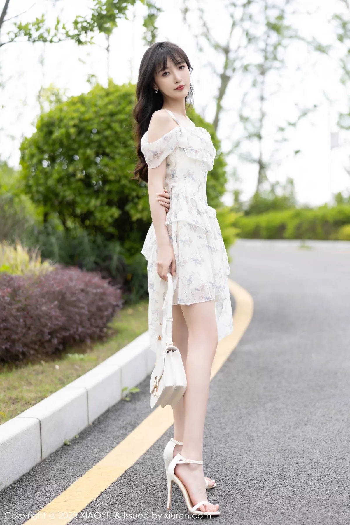秀人集.com_[XiaoYu画语界]Vol.1058_模特林星阑性感白色薄透婚纱服配白丝吊袜秀曼妙身姿诱惑写真80P