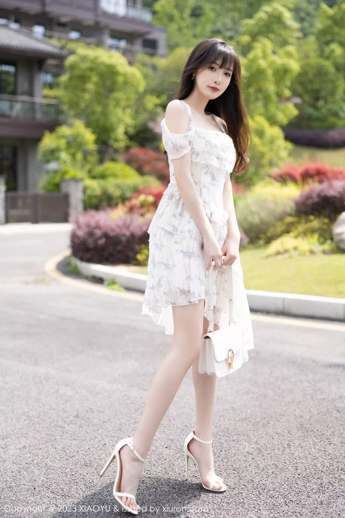 秀人集.com_[XiaoYu画语界]Vol.1058_模特林星阑性感白色薄透婚纱服配白丝吊袜秀曼妙身姿诱惑写真80P