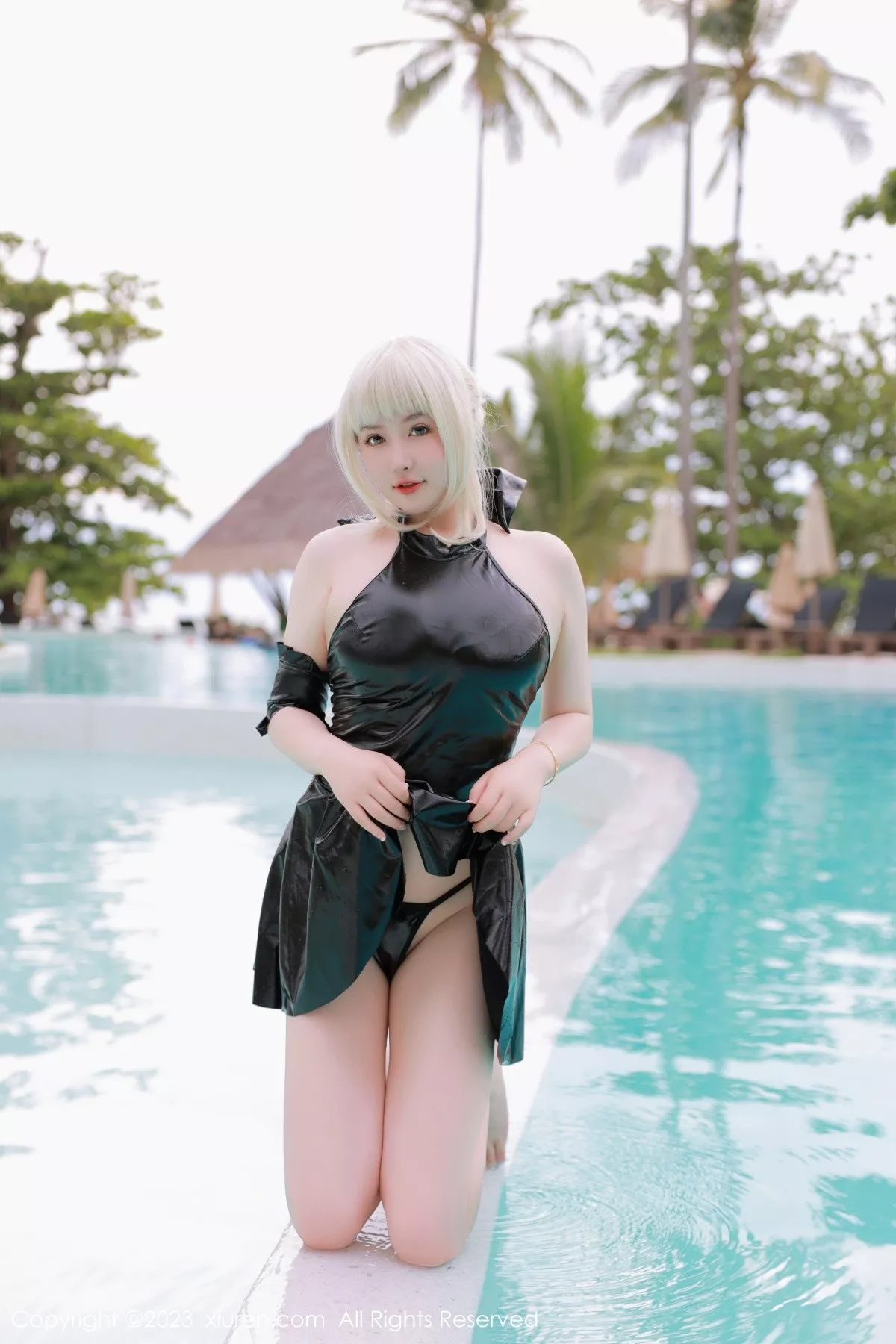 秀人集.com_[XiuRen秀人网]No.6984_模特养乐多DoDo性感黑色Cosplay装扮秀丰满身材惹火诱惑写真75P