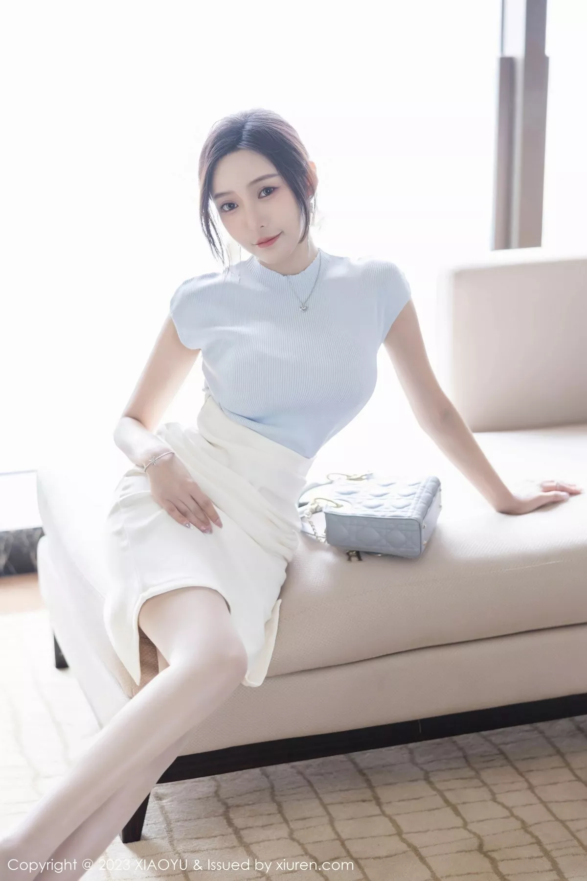 秀人集.com_[XiaoYu画语界]Vol.1059_女神王馨瑶yanni淡粉色内衣配超薄无内肉丝秀惹火身材诱惑写真84P