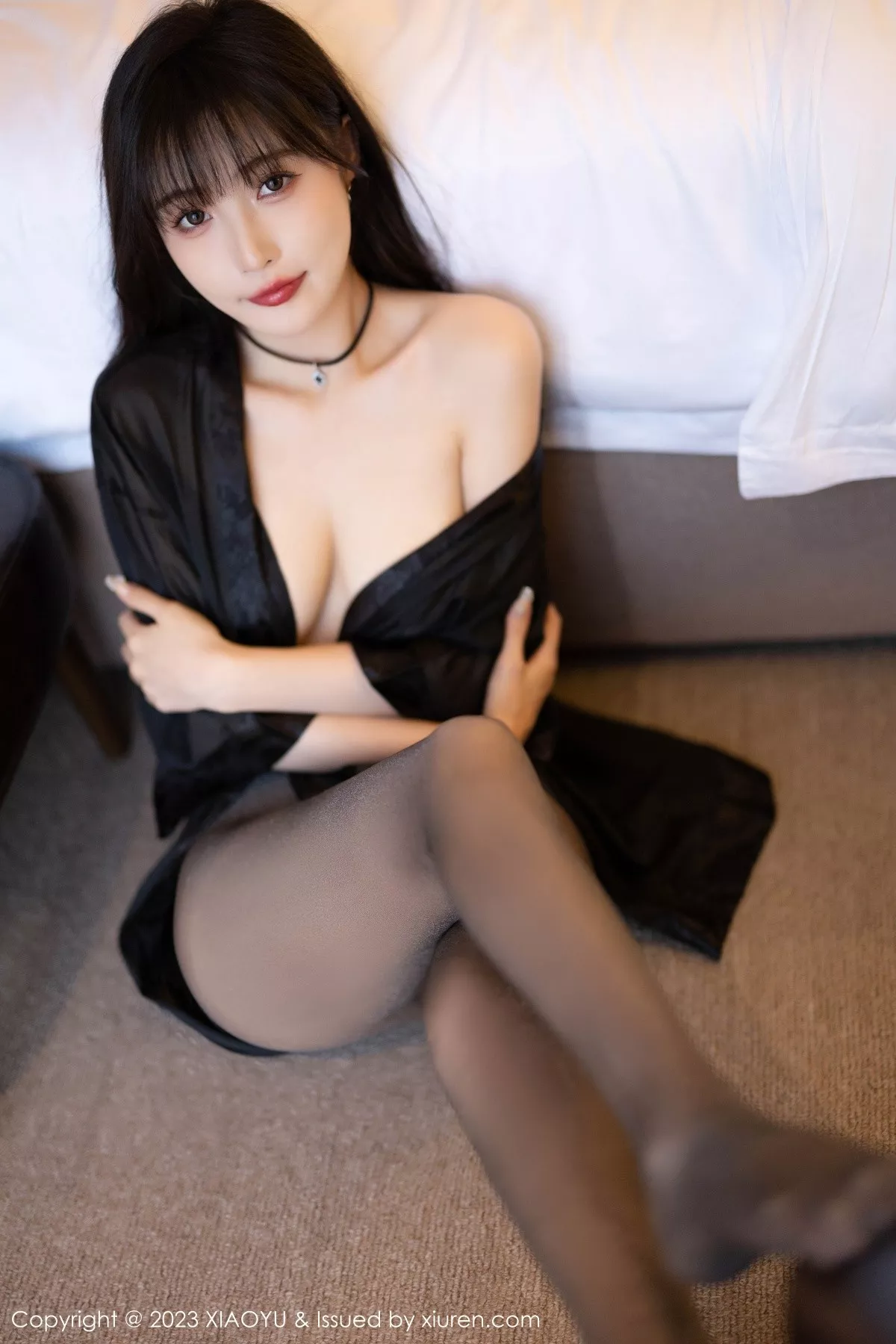 秀人集.com_[XiaoYu画语界]Vol.1061_模特林星阑性感黑色吊带裙配超薄无内黑丝秀曼妙身姿诱惑写真83P
