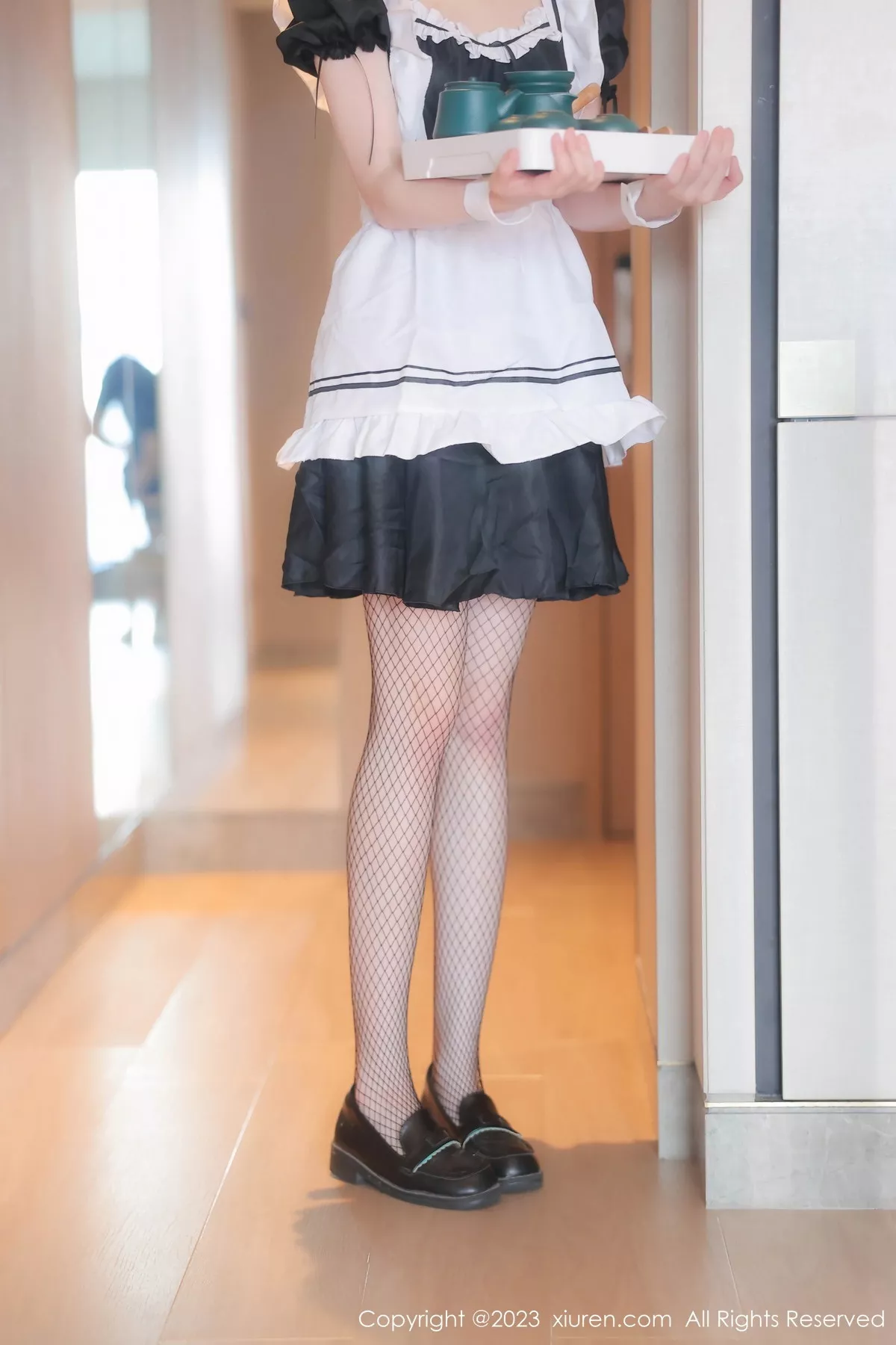 秀人集.com_[XiuRen秀人网]No.7034_模特林悠悠性感黑色女仆服饰配黑色网格袜秀曼妙身姿诱惑写真84P