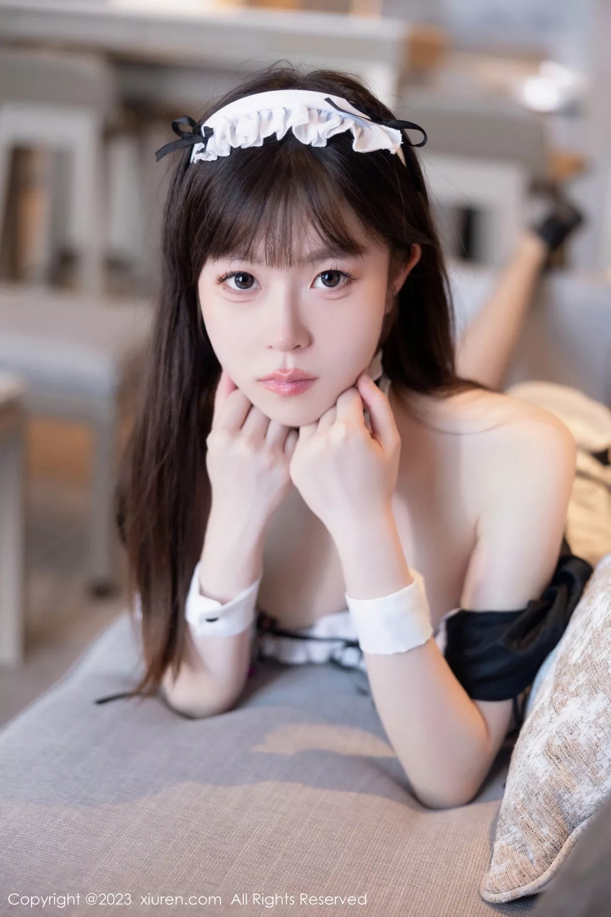 秀人集.com_[XiuRen秀人网]No.7034_模特林悠悠性感黑色女仆服饰配黑色网格袜秀曼妙身姿诱惑写真84P