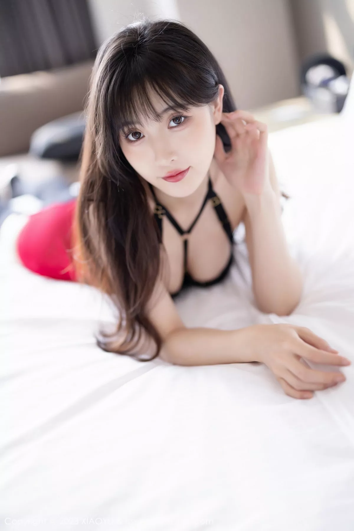 秀人集.com_[XiaoYu画语界]Vol.1068_模特林星阑脱蓝色连衣短裙露蕾丝情趣内衣秀曼妙身姿诱惑写真80P