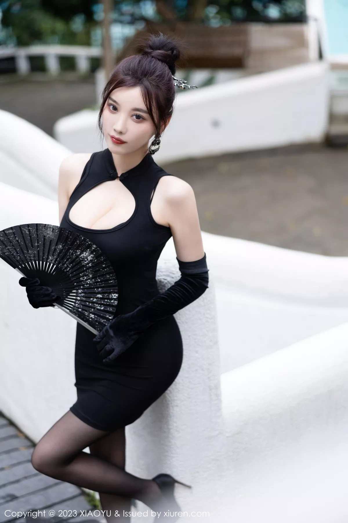 秀人集.com_[XiaoYu画语界]Vol.1070_女神杨晨晨Yome黑色短旗袍+黑色蕾丝内衣秀丰腴身材诱惑写真88P