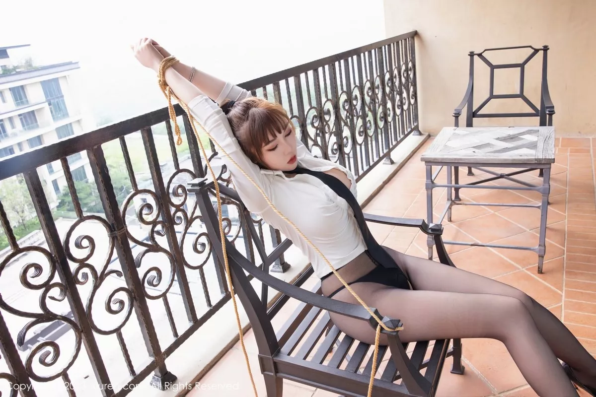 秀人集.com_[XiuRen秀人网]No.6977_模特萌汉药baby性感白T配黑色短裙露超薄黑丝秀美腿诱惑写真99P