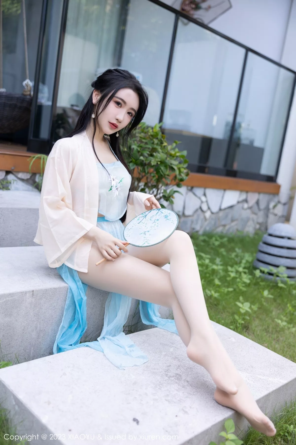 秀人集.com_[XiaoYu画语界]Vol.1057_女神Cherry樱桃酱淡蓝古装服饰配超薄肉丝秀惹火身材诱惑写真81P