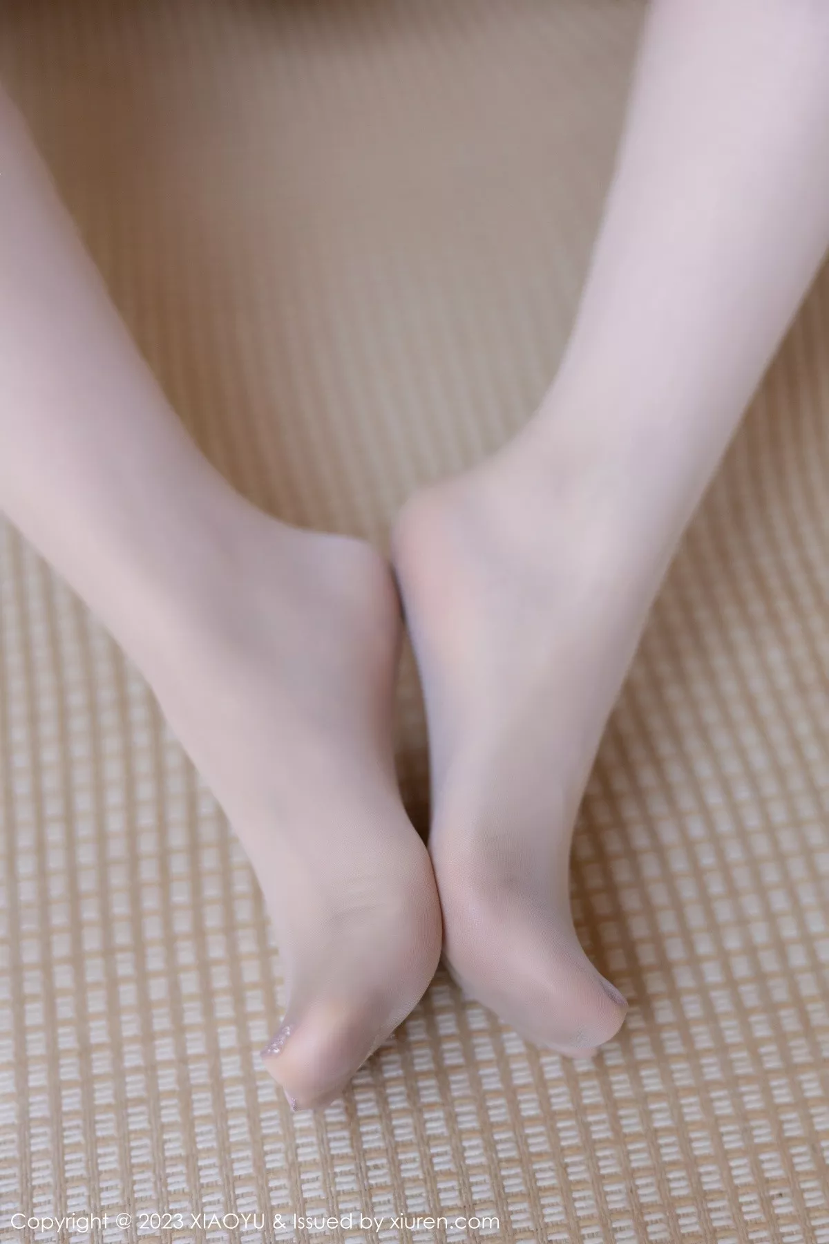 秀人集.com_[XiaoYu画语界]Vol.1057_女神Cherry樱桃酱淡蓝古装服饰配超薄肉丝秀惹火身材诱惑写真81P