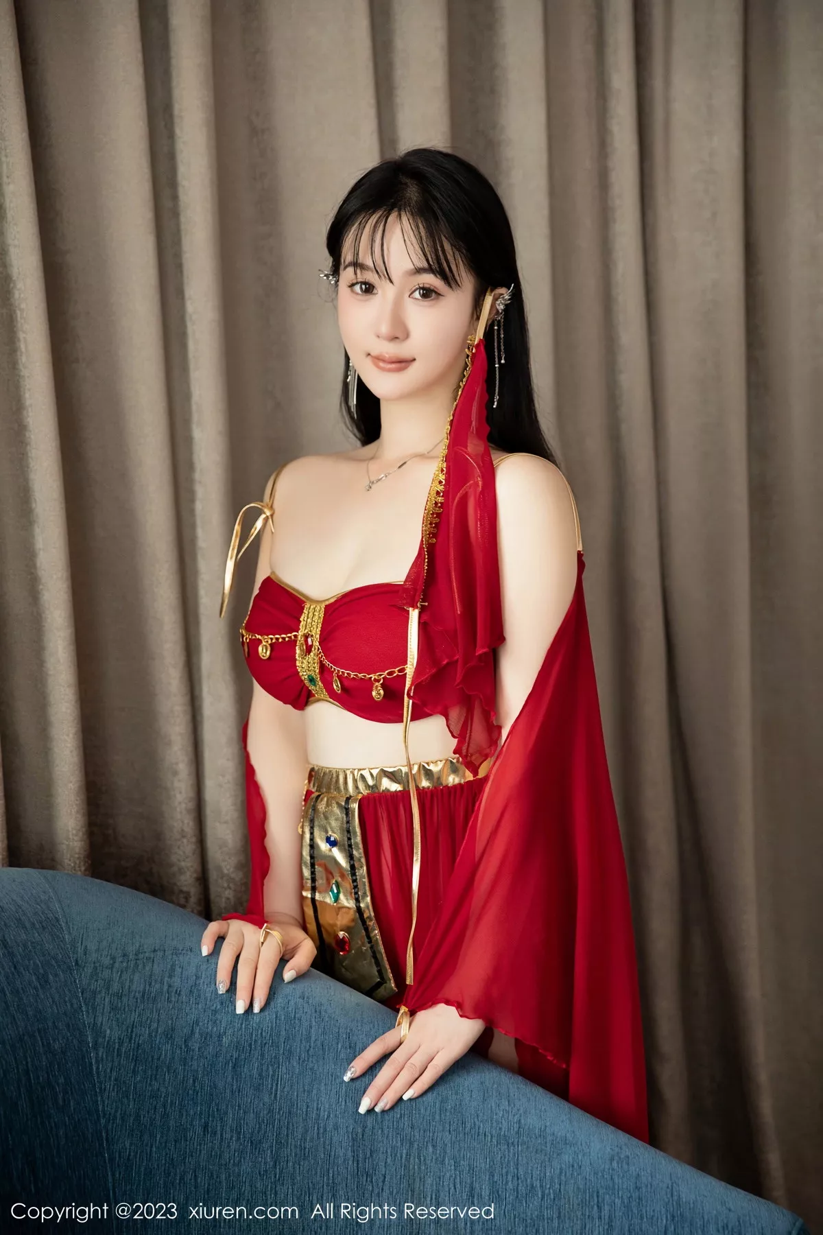 秀人集.com_[XiuRen秀人网]No.7103_模特柚琪Rich私房脱性感红色西域舞服秀曼妙身姿撩人诱惑写真74P