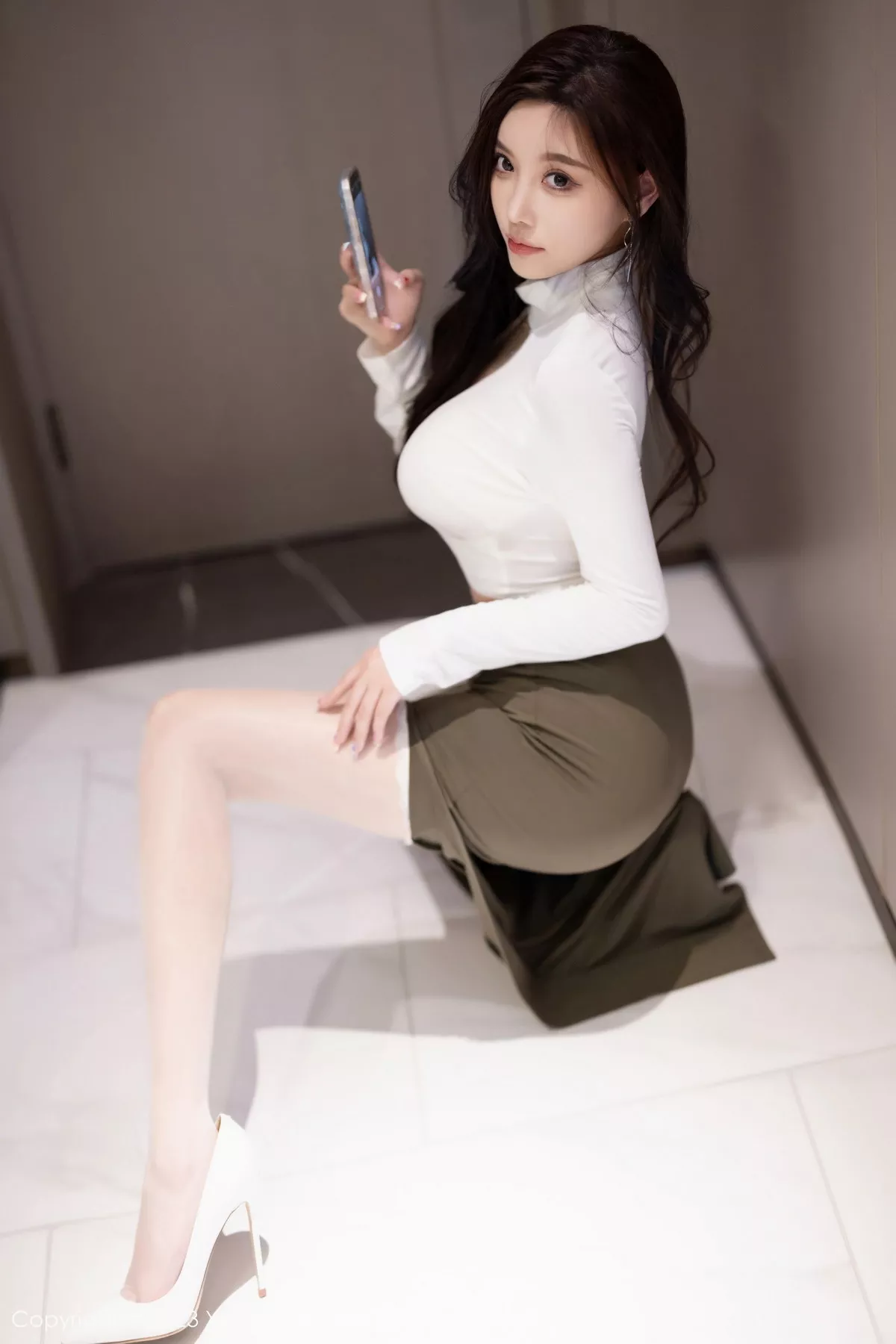 秀人集.com_[XiaoYu画语界]Vol.1080_女神杨晨晨Yome性感白色上衣露黑色薄纱轻透情趣内衣诱惑写真85P