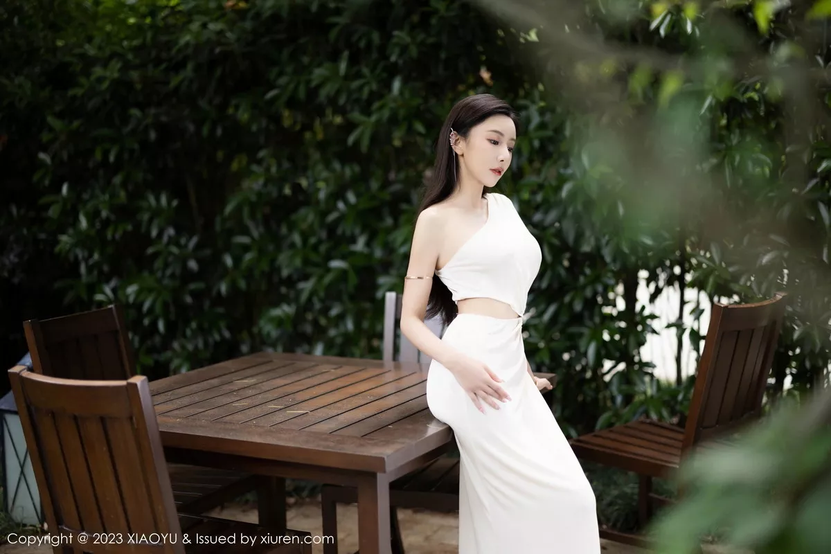 秀人集.com_[XiaoYu画语界]Vol.1082_女神王馨瑶yanni白色连衣裙露黑色情趣内衣秀惹火身材诱惑写真86P