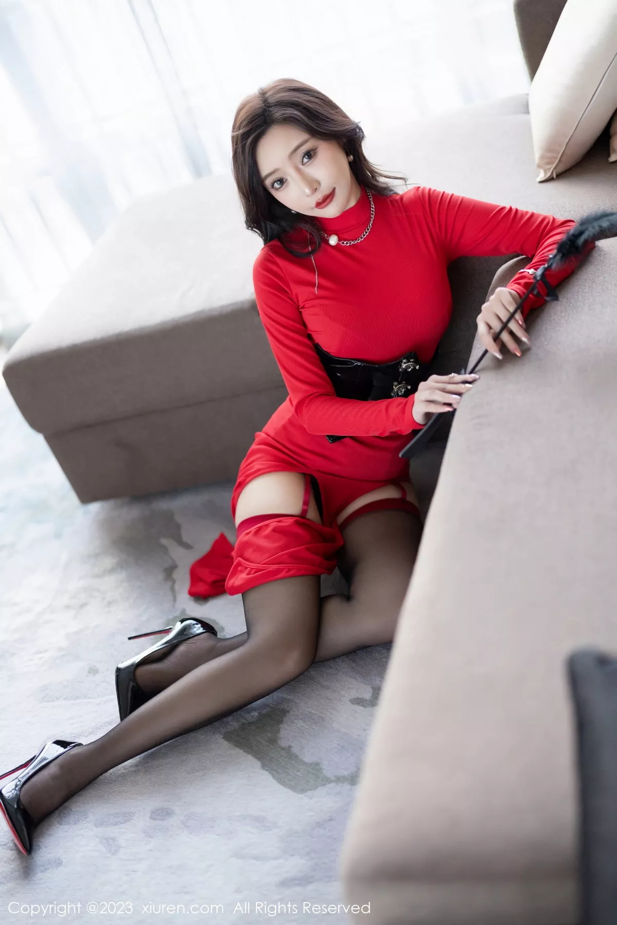 秀人集.com_[XiuRen秀人网]No.7190_女神王馨瑶yanni性感红色连衣长裙露黑色情趣内衣惹火诱惑写真91P
