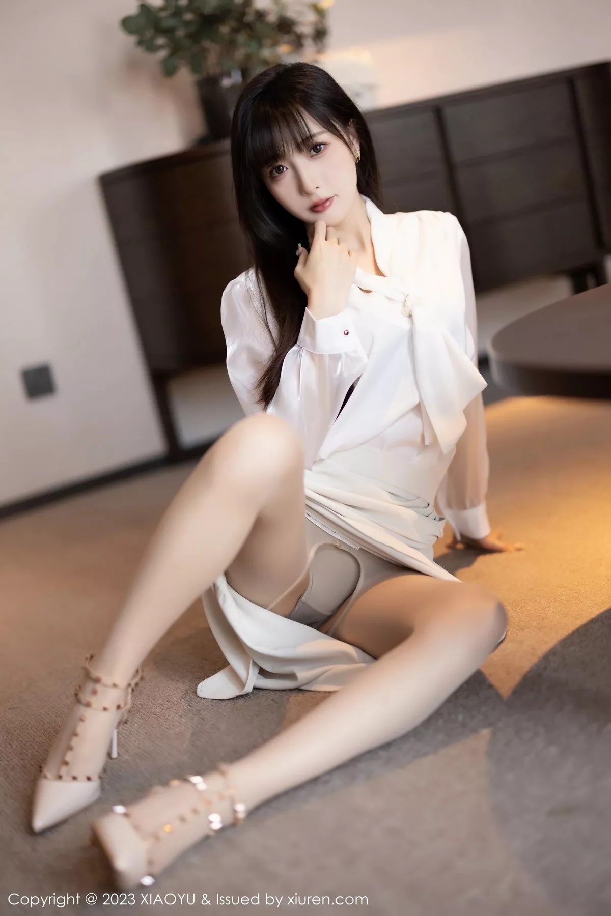 秀人集.com_[XiaoYu画语界]Vol.1088_模特林星阑性感白色连衣裙露浅色内衣配超薄肉丝妩媚迷人写真91P