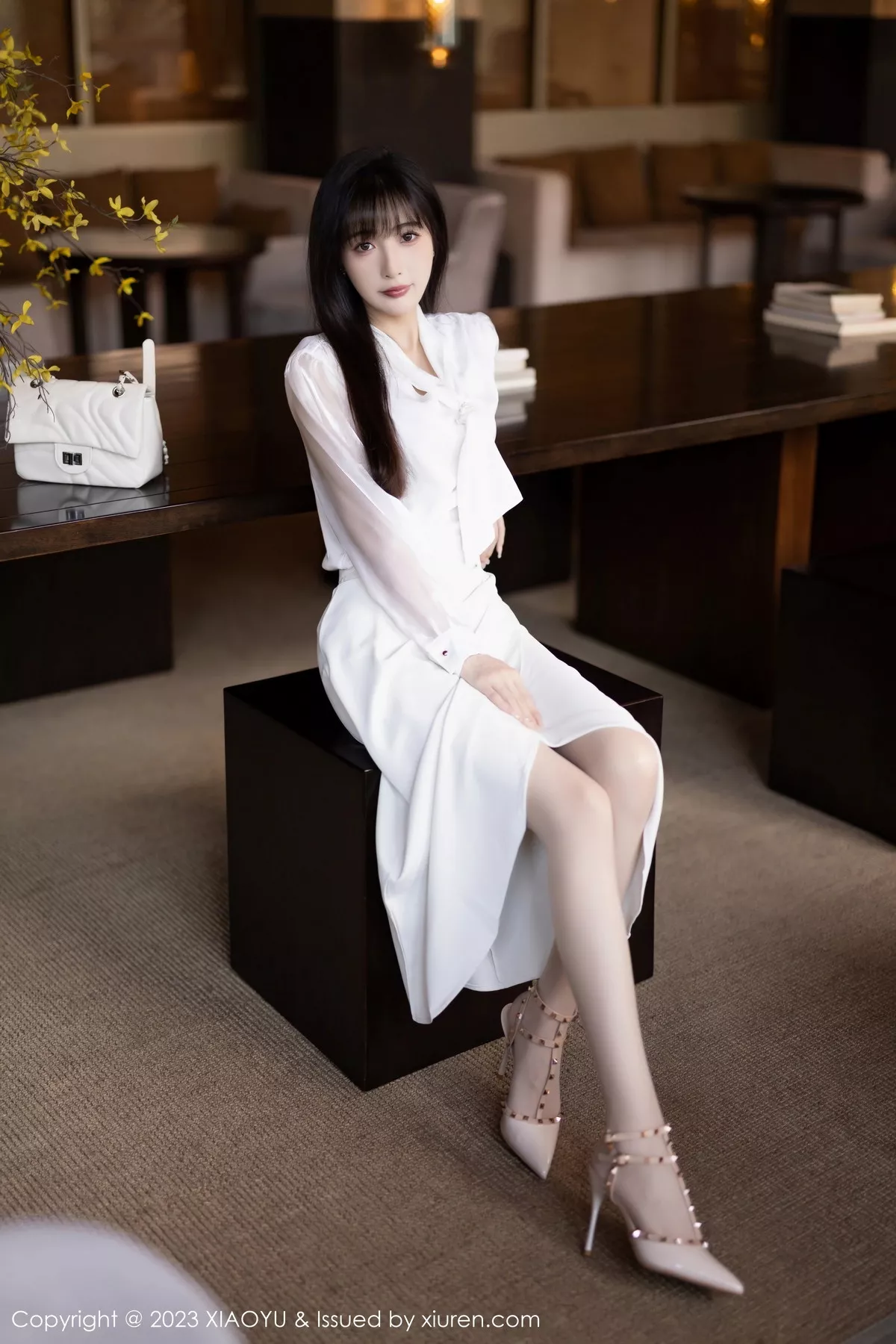 秀人集.com_[XiaoYu画语界]Vol.1088_模特林星阑性感白色连衣裙露浅色内衣配超薄肉丝妩媚迷人写真91P