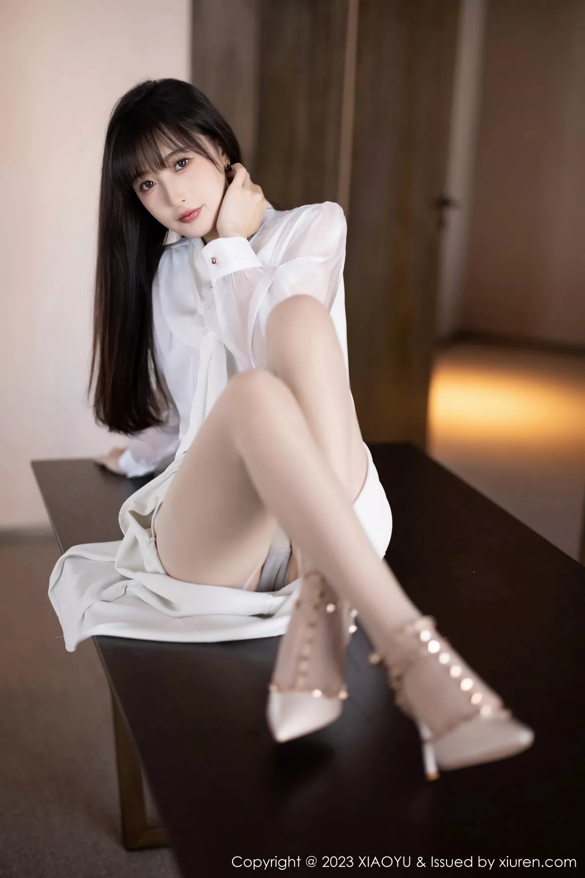 秀人集.com_[XiaoYu画语界]Vol.1088_模特林星阑性感白色连衣裙露浅色内衣配超薄肉丝妩媚迷人写真91P