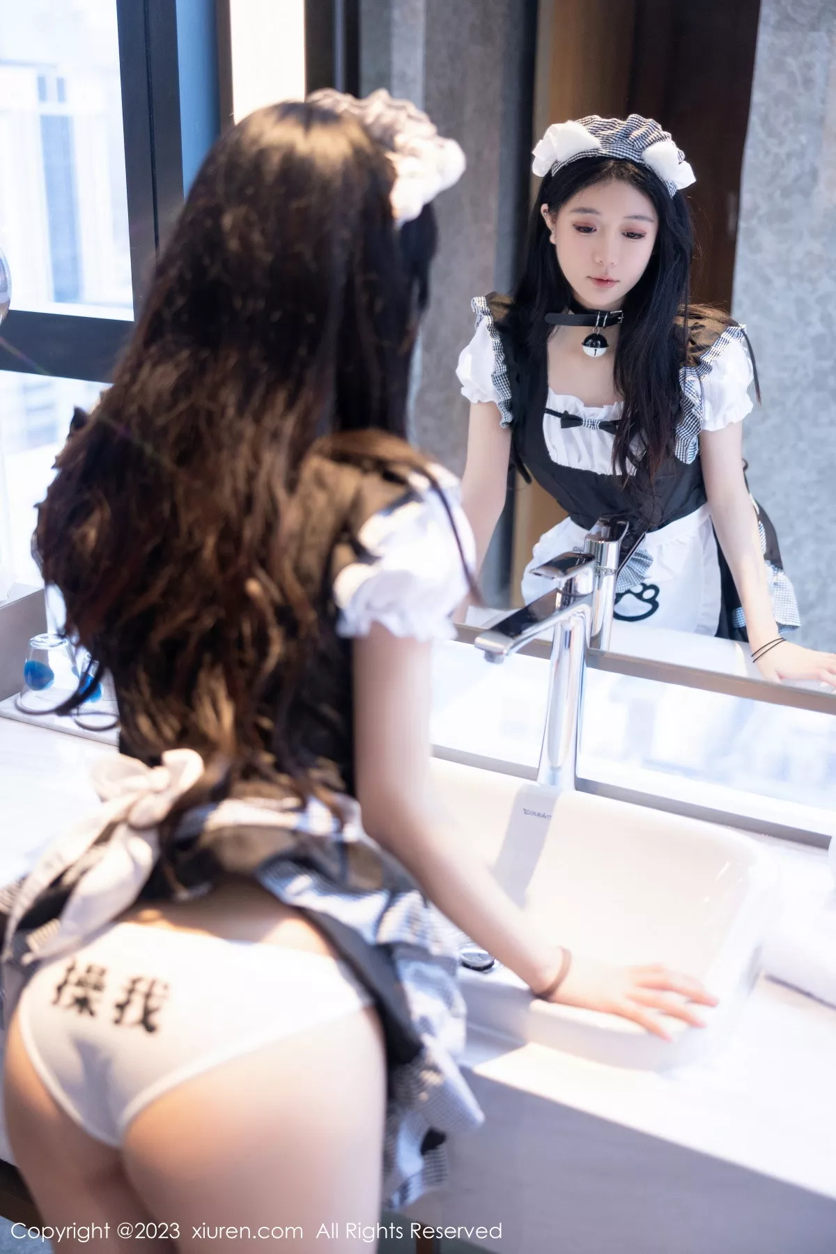 秀人集.com_[XiuRen秀人网]No.7237_模特幼幼性感白黑色女仆服配超薄黑丝秀完美身材迷人诱惑写真103P