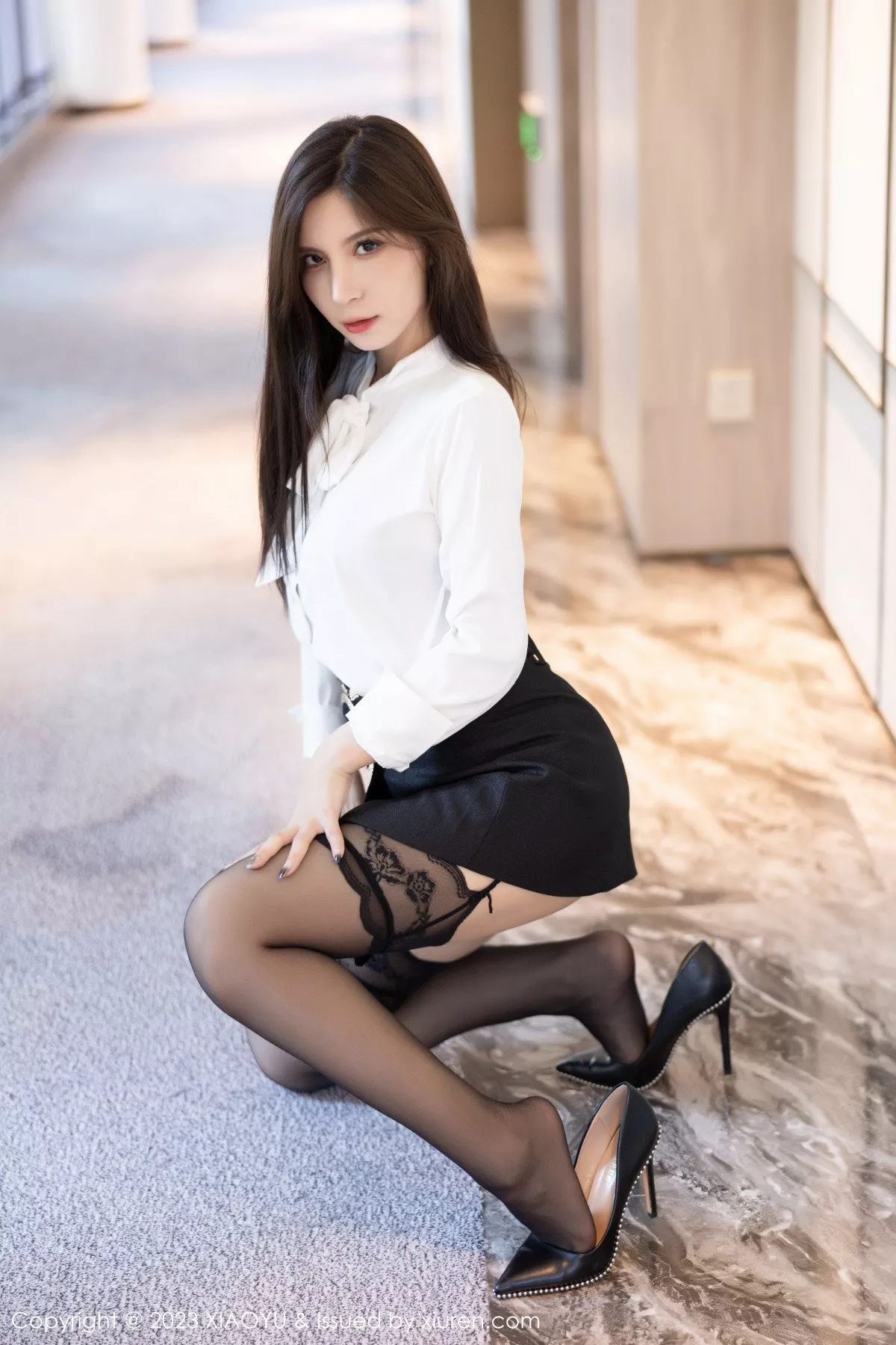 秀人集.com_[XiaoYu画语界]Vol.1092_模特小蛮妖Yummy性感黑色薄纱连体衣秀完美身材迷人诱惑写真82P