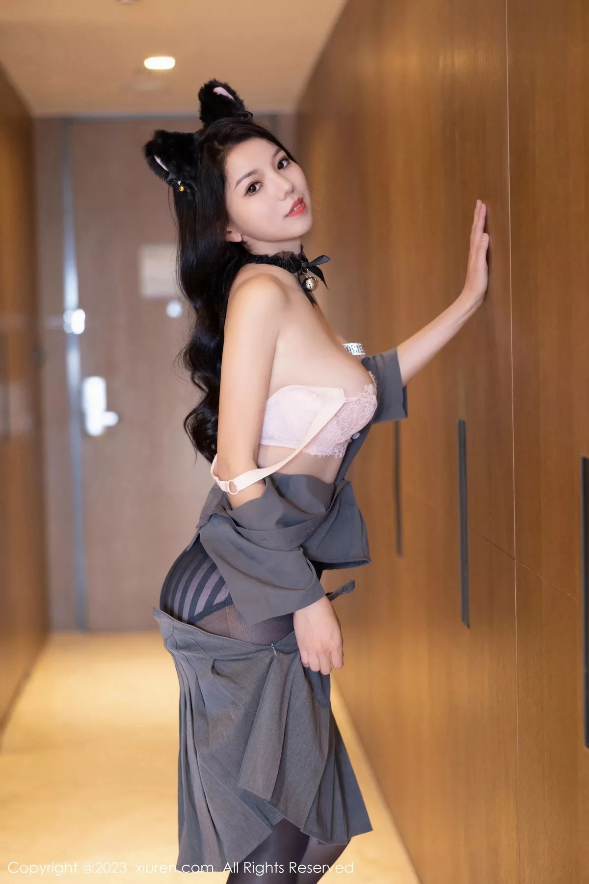 秀人集.com_[XiuRen秀人网]No.7238_模特大美妞儿性感白色蕾丝内衣配超薄黑丝秀完美身材诱惑写真80P