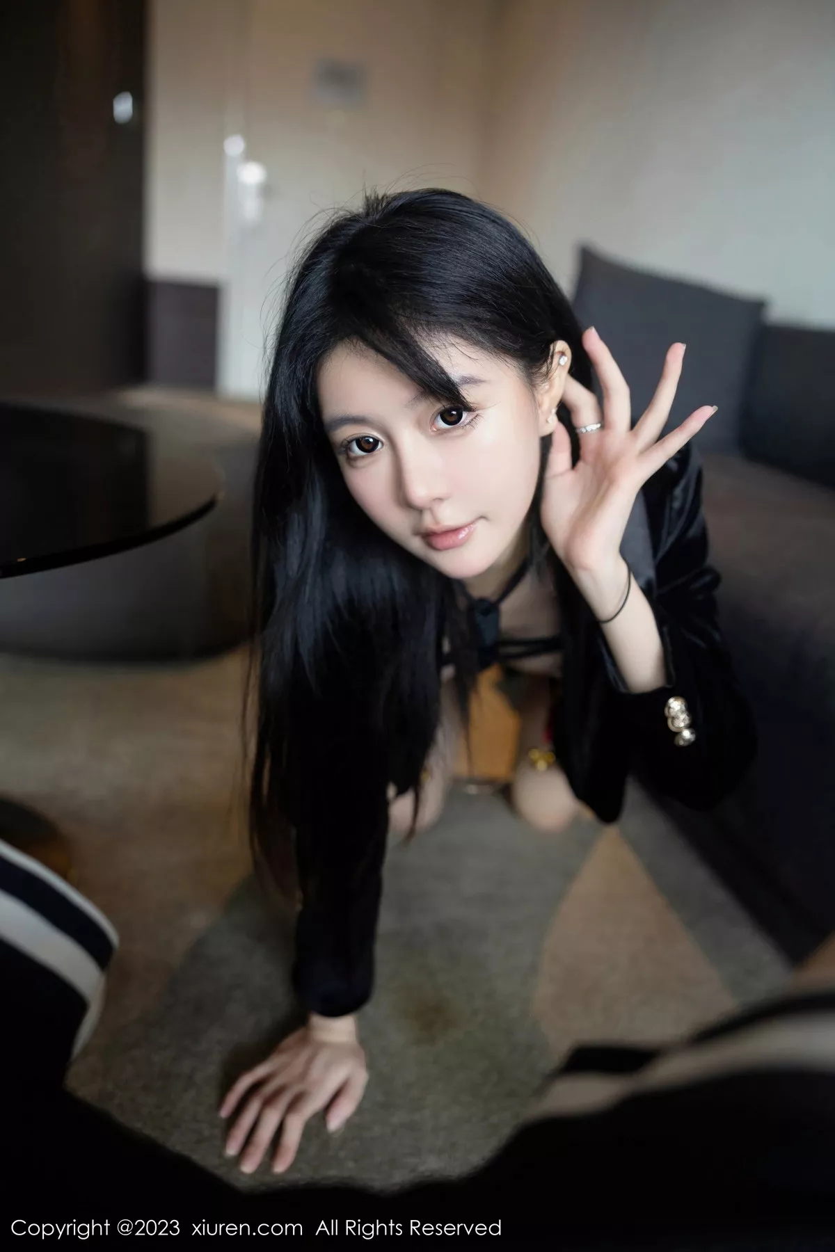秀人集.com_[XiuRen秀人网]No.7121_模特幼幼脱黑外衣露性感绳式情趣内衣秀火辣身材极致诱惑写真84P