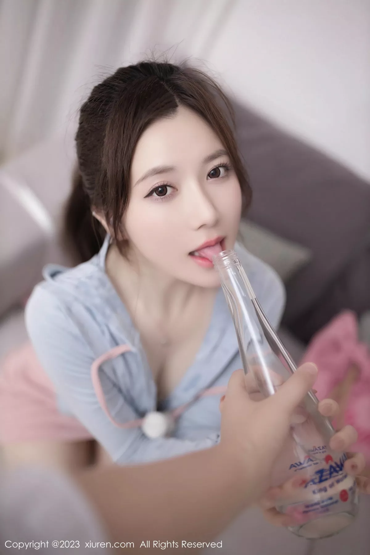秀人集.com_[XiuRen秀人网]No.7120_模特鱼子酱Fish半脱露性感浅粉色蕾丝内衣秀曼妙身姿诱惑写真80P