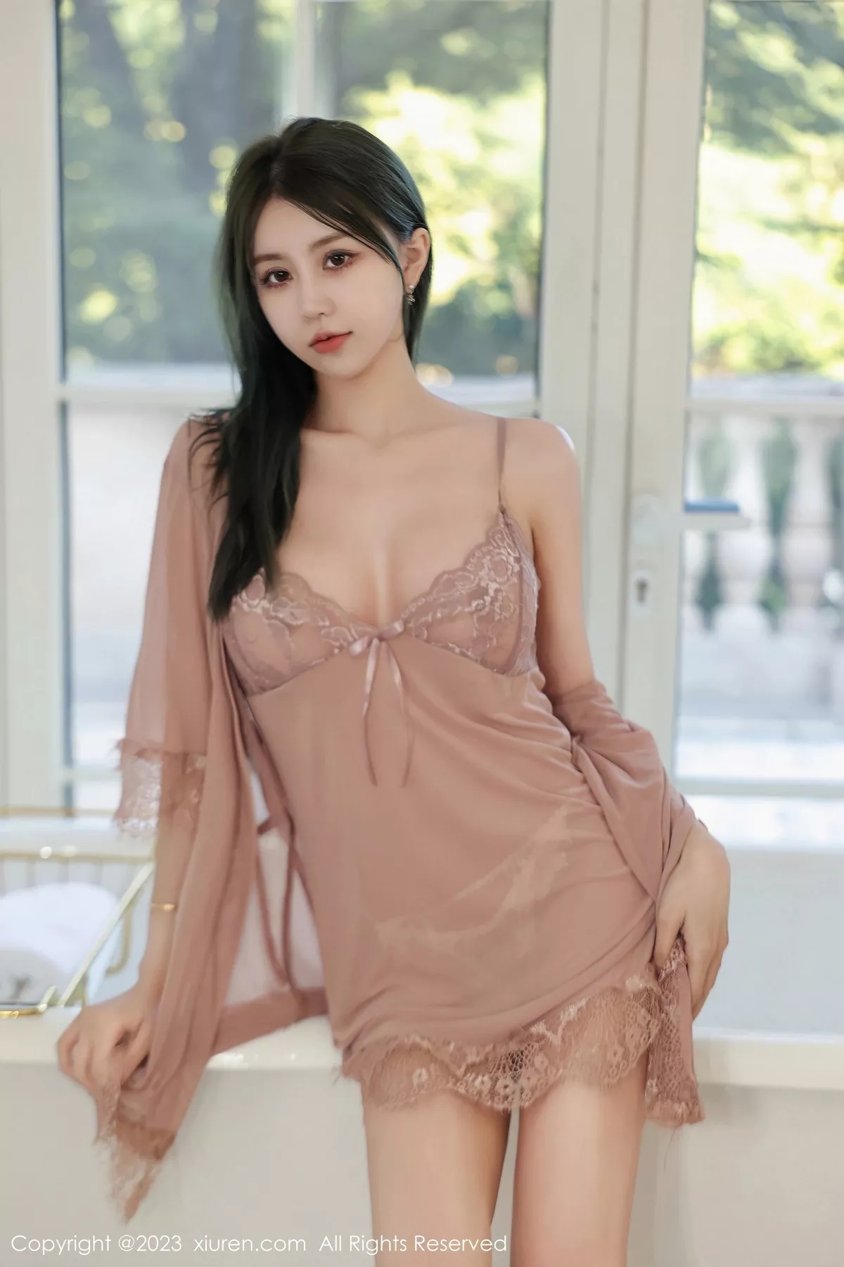 秀人集.com_[XiuRen秀人网]No.7114_模特tina_甜仔浴缸场景咖啡色蕾丝睡裙湿身秀凹凸身材诱惑写真64P