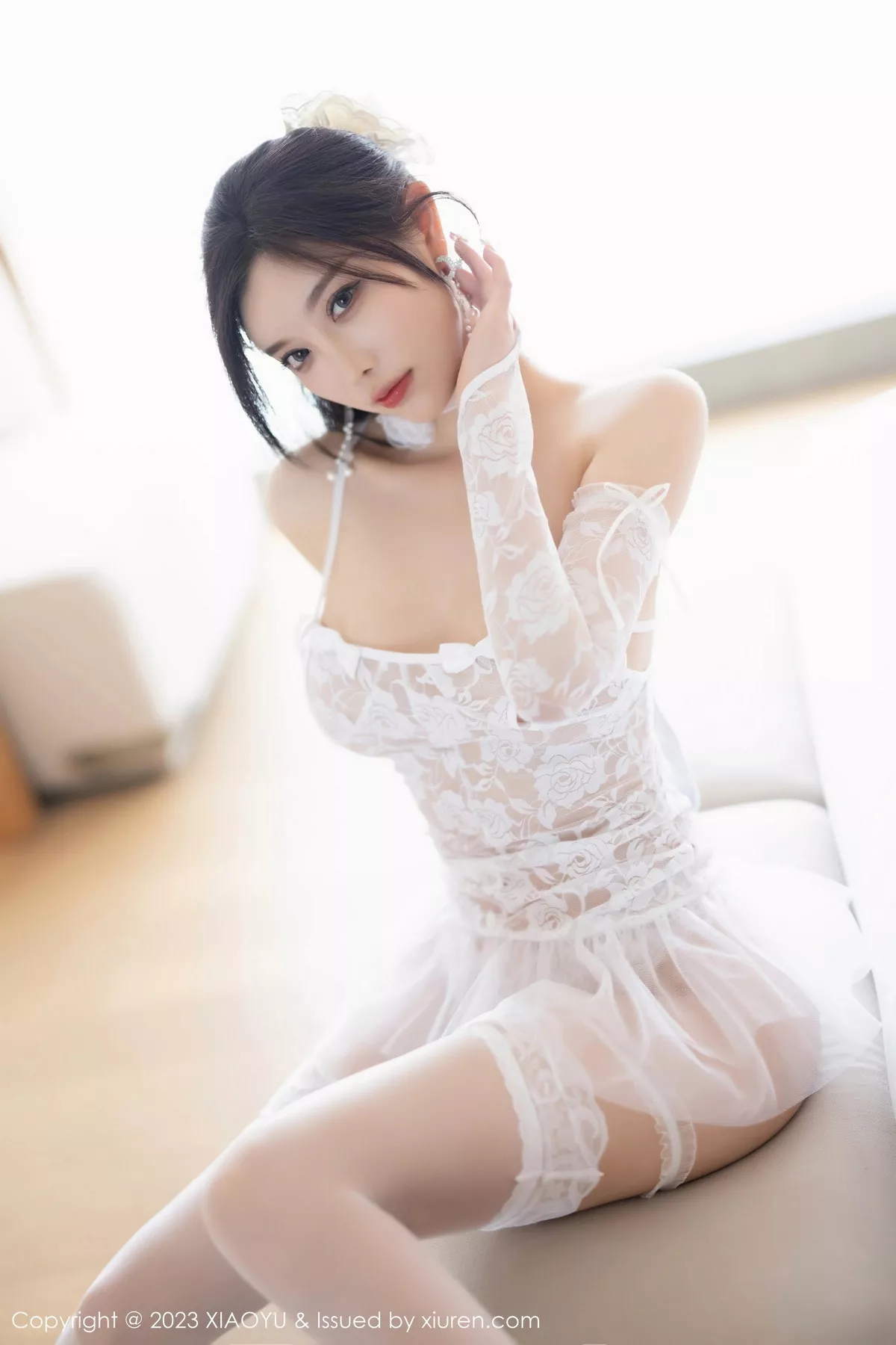 秀人集.com_[XiaoYu画语界]Vol.1095_女神杨晨晨Yome性感白色连衣长裙配白丝袜秀丰腴身材诱惑写真91P