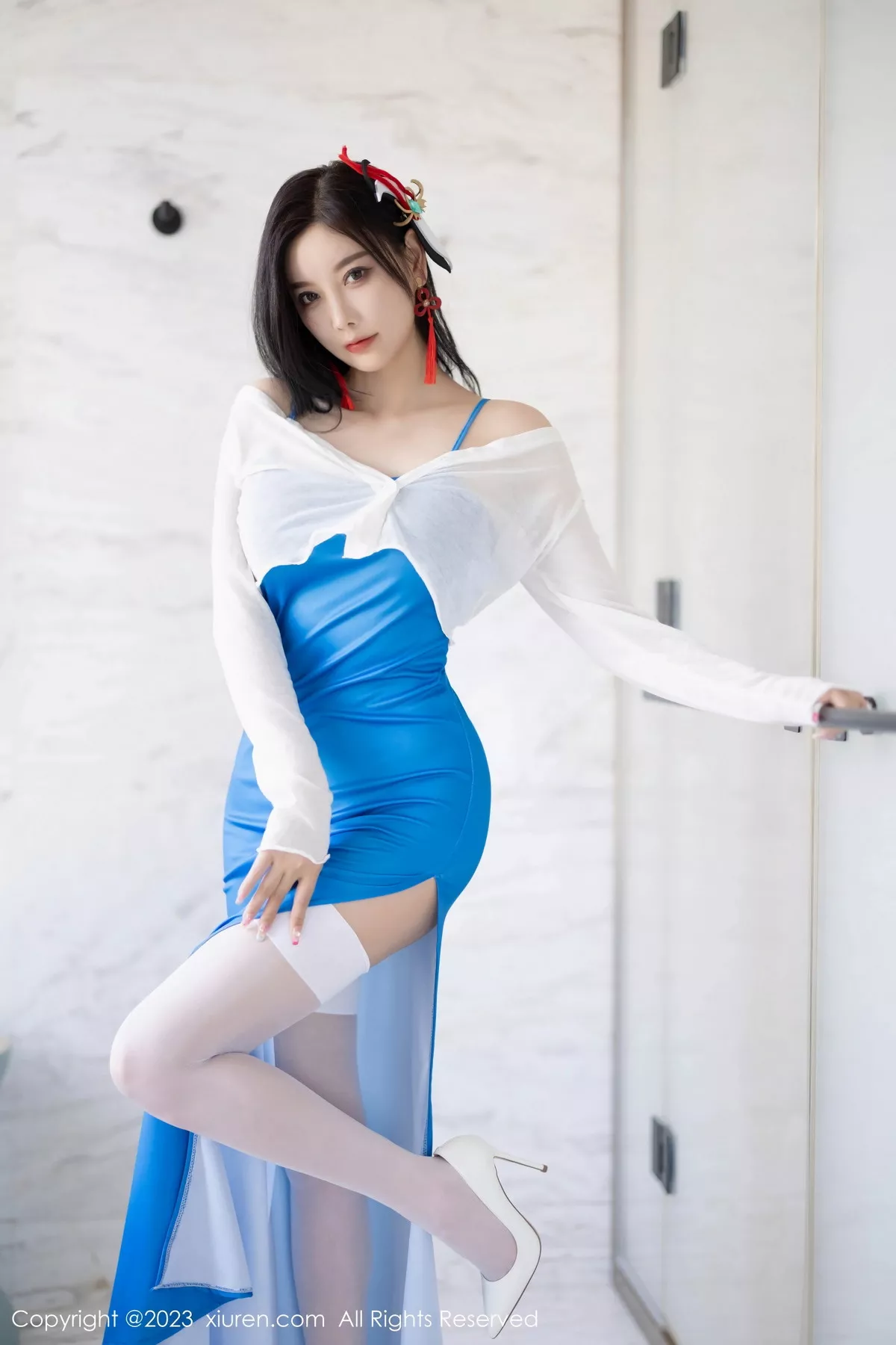 秀人集.com_[XiuRen秀人网]No.7135_女神杨晨晨Yome性感蓝色长裙露浅灰色蕾丝内衣迷人诱惑写真84P