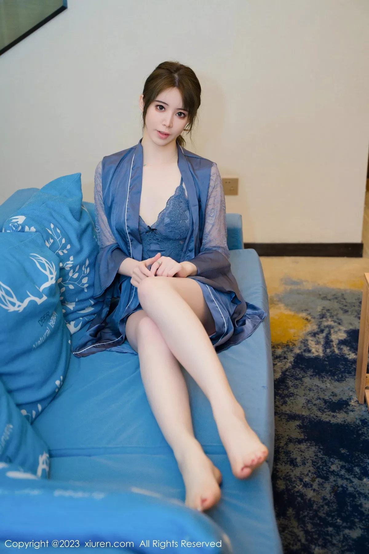 秀人集.com_[XiuRen秀人网]No.7130_模特yoo优优性感蓝色蕾丝情趣睡裙半撩秀翘臀美腿迷人诱惑写真83P