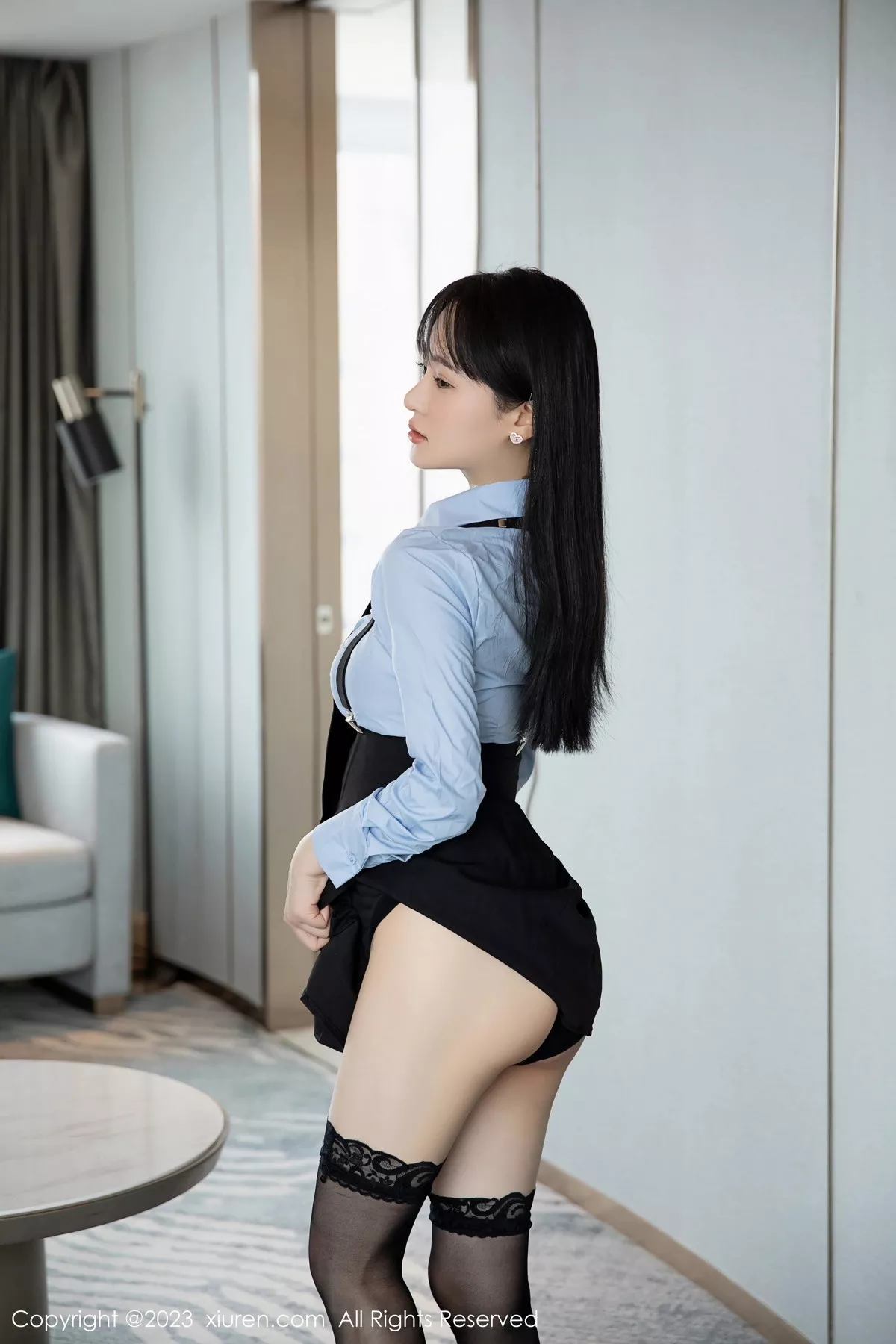秀人集.com_[XiuRen秀人网]No.7140_模特柚琪Rich性感学妹装扮半脱露黑色内衣秀丰腴美臀诱惑写真76P