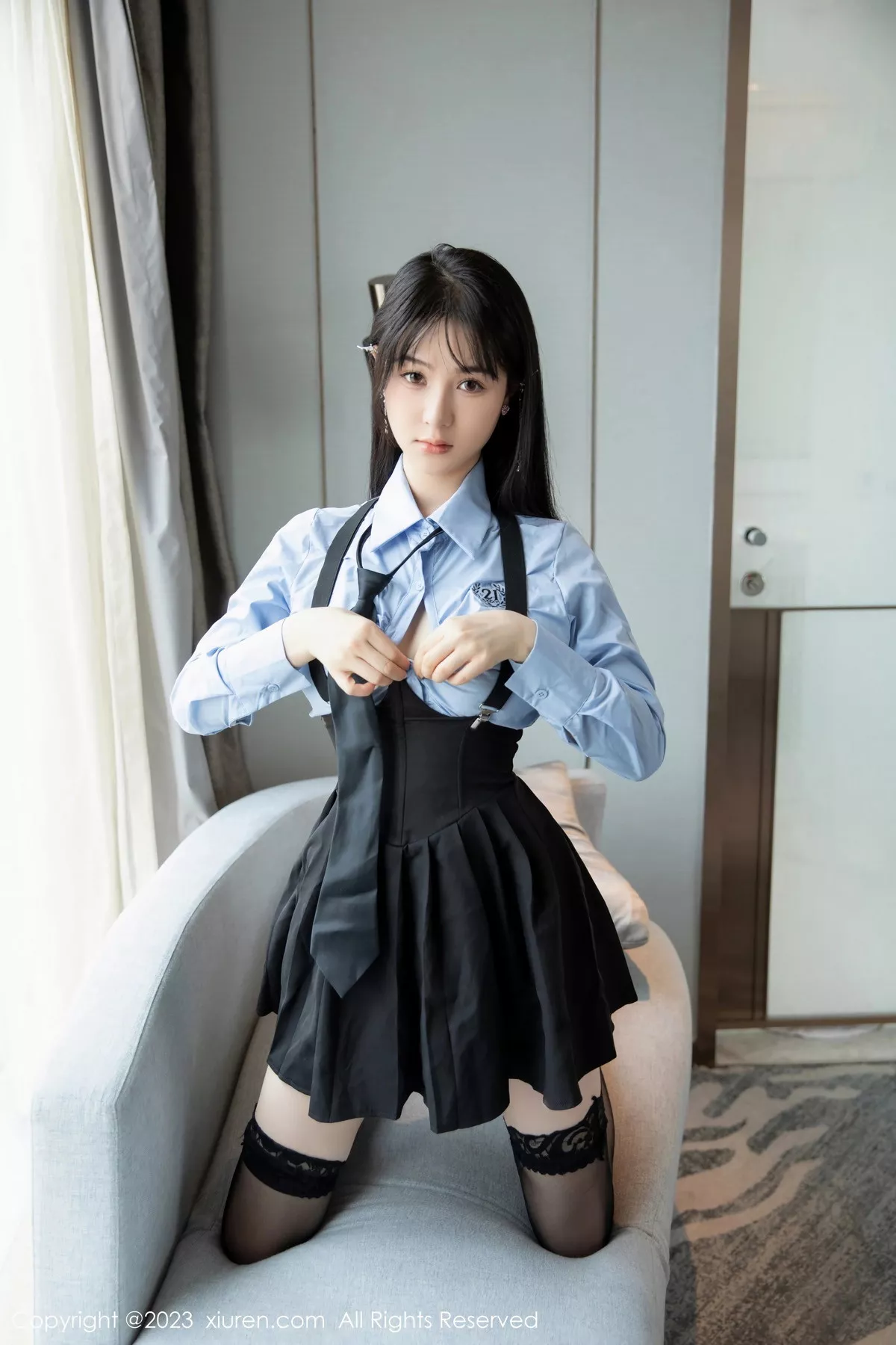 秀人集.com_[XiuRen秀人网]No.7140_模特柚琪Rich性感学妹装扮半脱露黑色内衣秀丰腴美臀诱惑写真76P