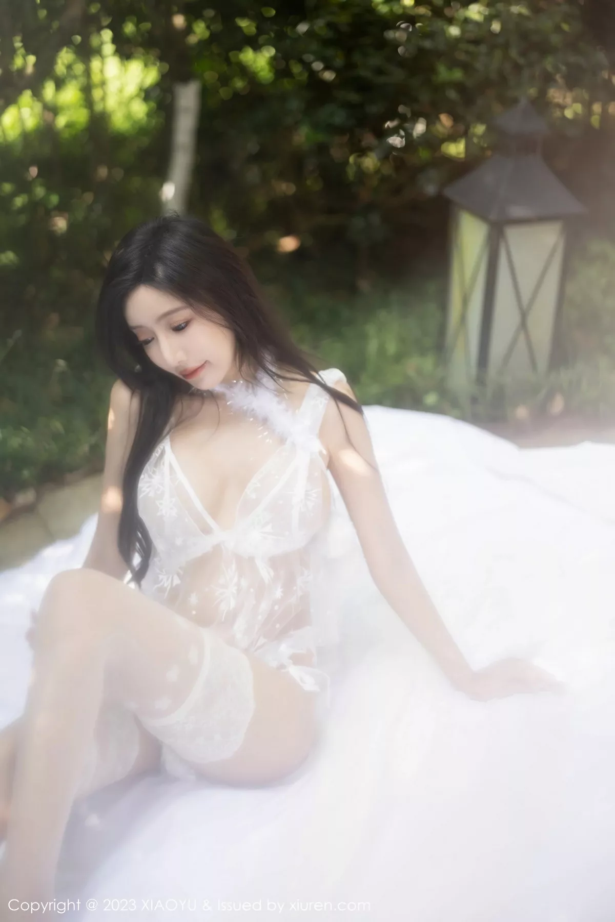 秀人集.com_[XiaoYu画语界]Vol.1079_女神王馨瑶yanni杏色服饰+白色蕾丝情趣内衣秀惹火身材诱惑写真84P