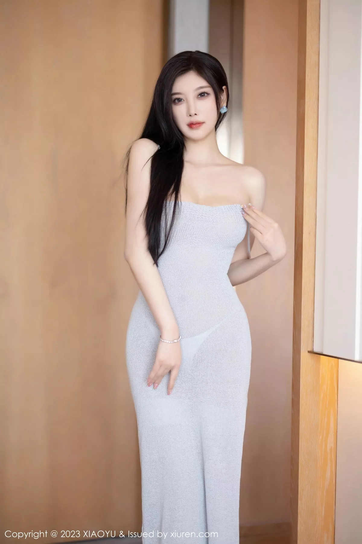 秀人集.com_[XiaoYu画语界]Vol.1104_女神杨晨晨Yome性感三点式内衣配白丝袜秀完美身材诱惑写真84P