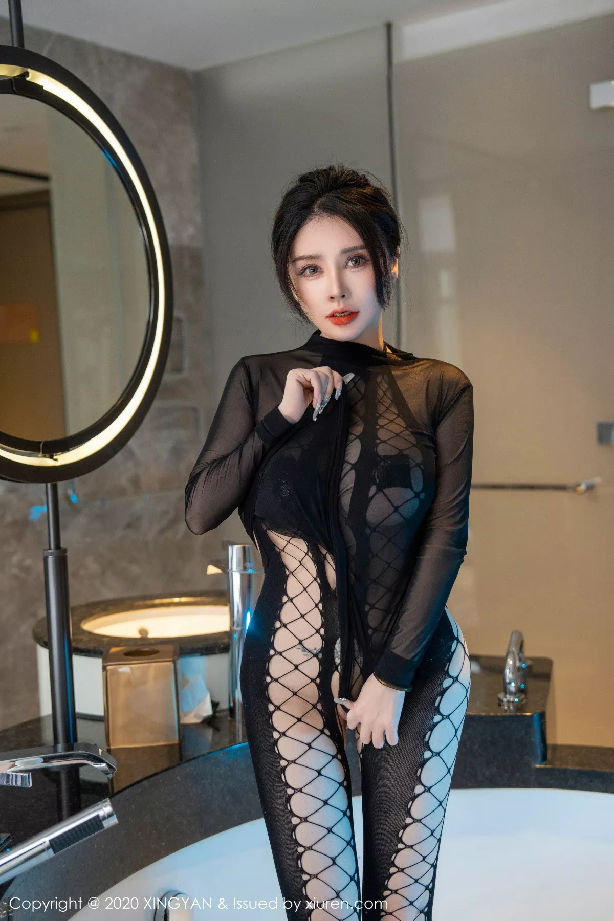 秀人集.com_[XINGYAN星颜社]VOL.210_模特潘娇娇性感黑色渔网式连体衣情趣服饰秀巨乳肥臀诱惑写真77P