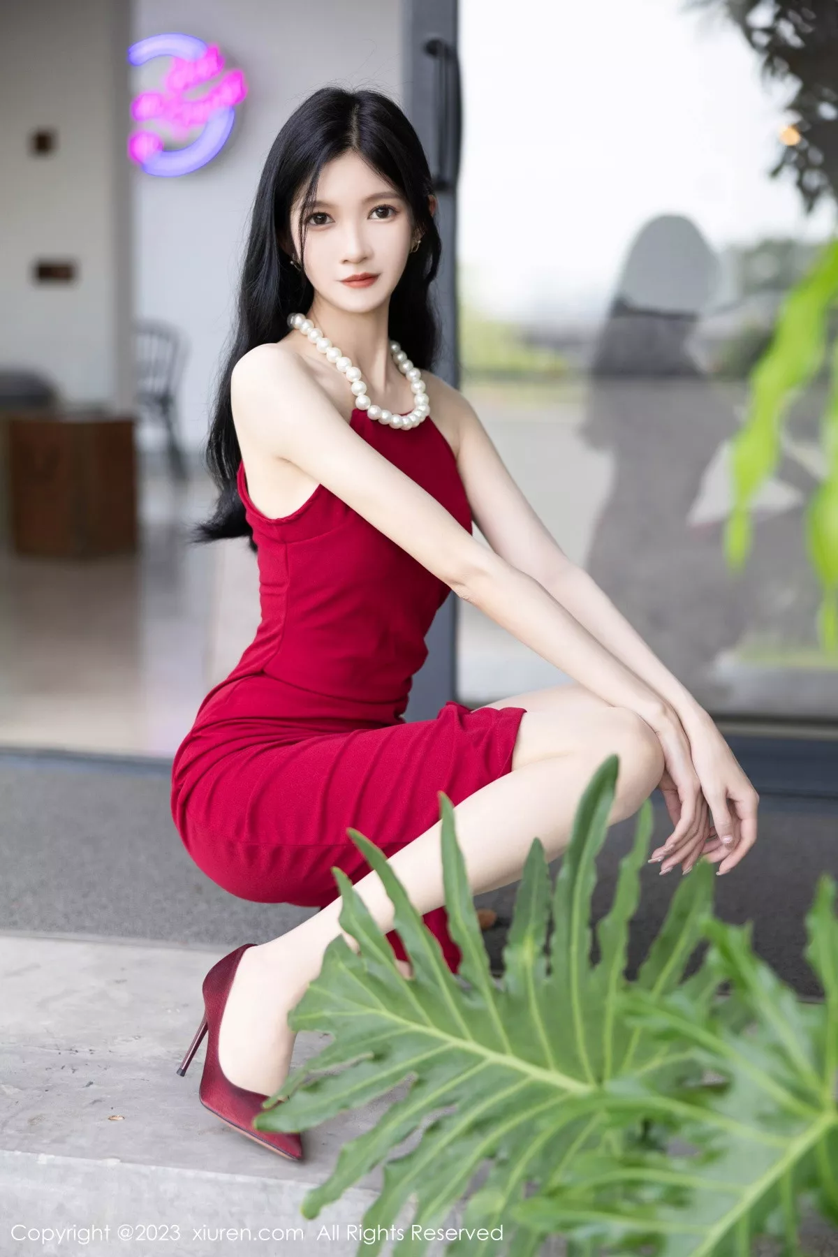 秀人集.com_[XiuRen秀人网]No.7352_模特程程程性感红色连衣裙+黑色蕾丝情趣服秀苗条身姿诱惑写真80P