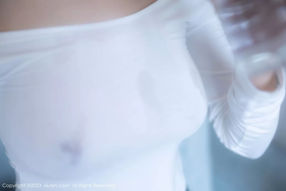 秀人集.com_[XiuRen秀人网]No.7370_模特唐宁宁性感白色上衣配灰色瑜伽裤紧身秀丰腴身姿诱惑写真80P