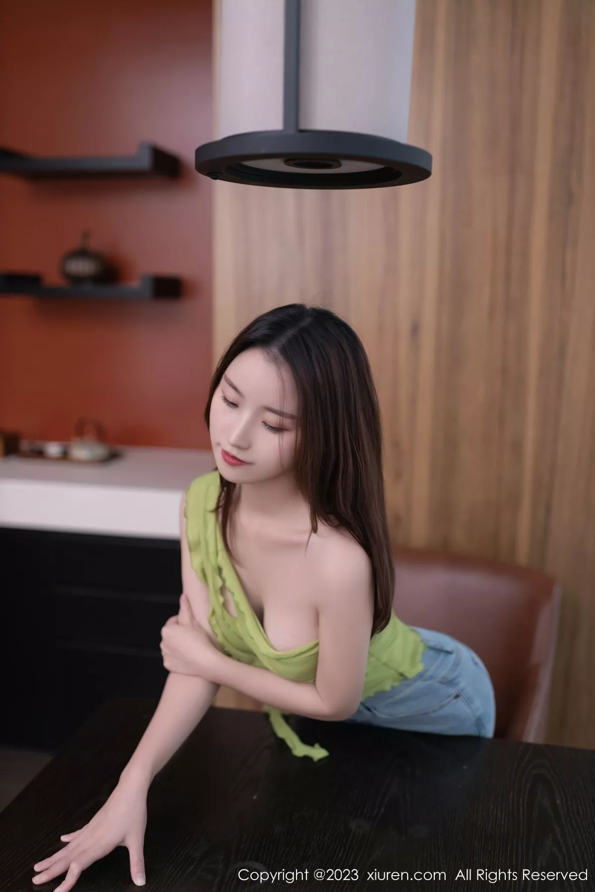 秀人集.com_[XiuRen秀人网]No.7381_模特杏子Yada性感果绿色上衣配牛仔裤秀曼妙身姿迷人诱惑写真85P