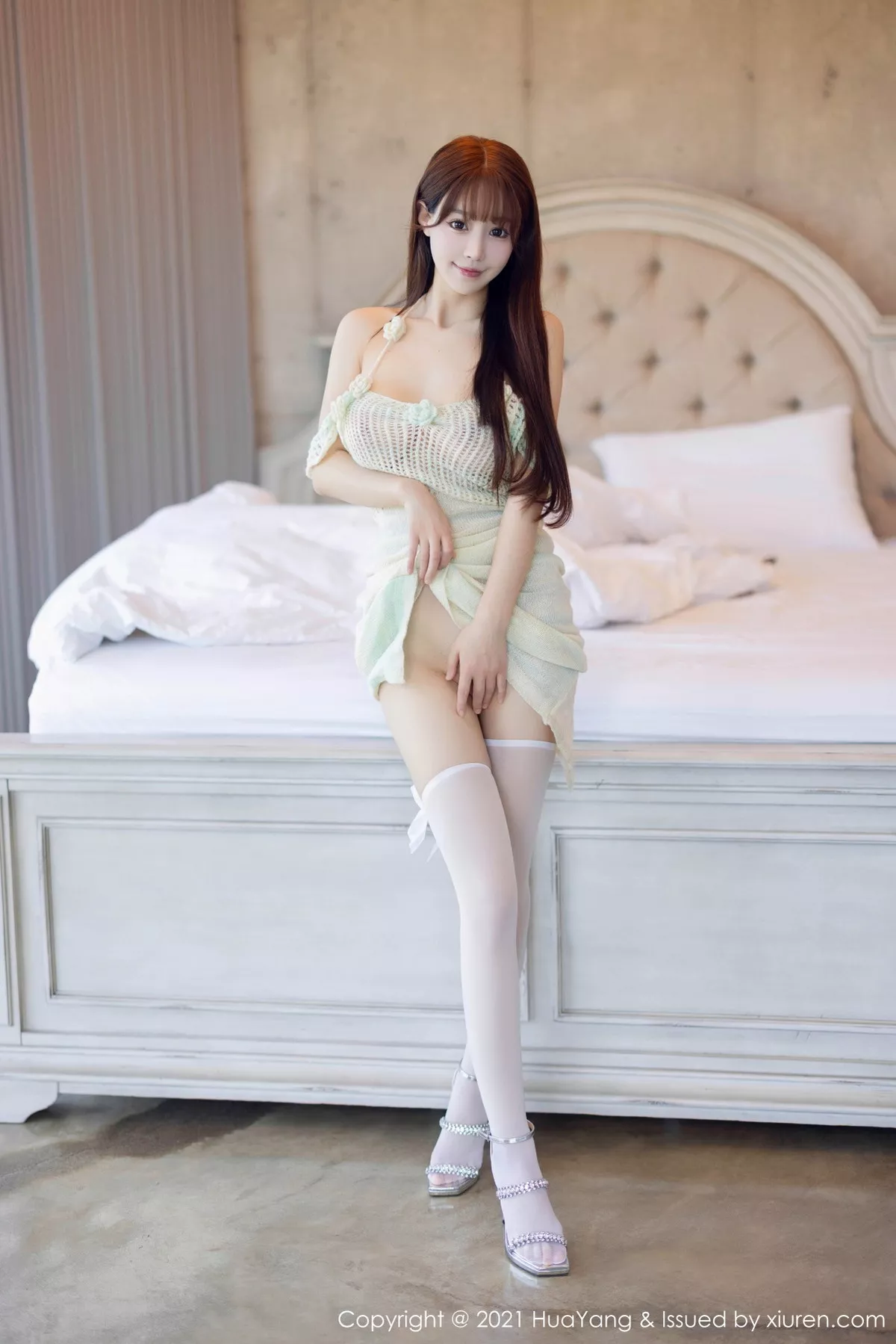 秀人集.com_[HuaYang花漾]Vol.547_女神朱可儿Flora淡绿连衣短裙+紫色情趣服秀惹火身材诱惑写真80P