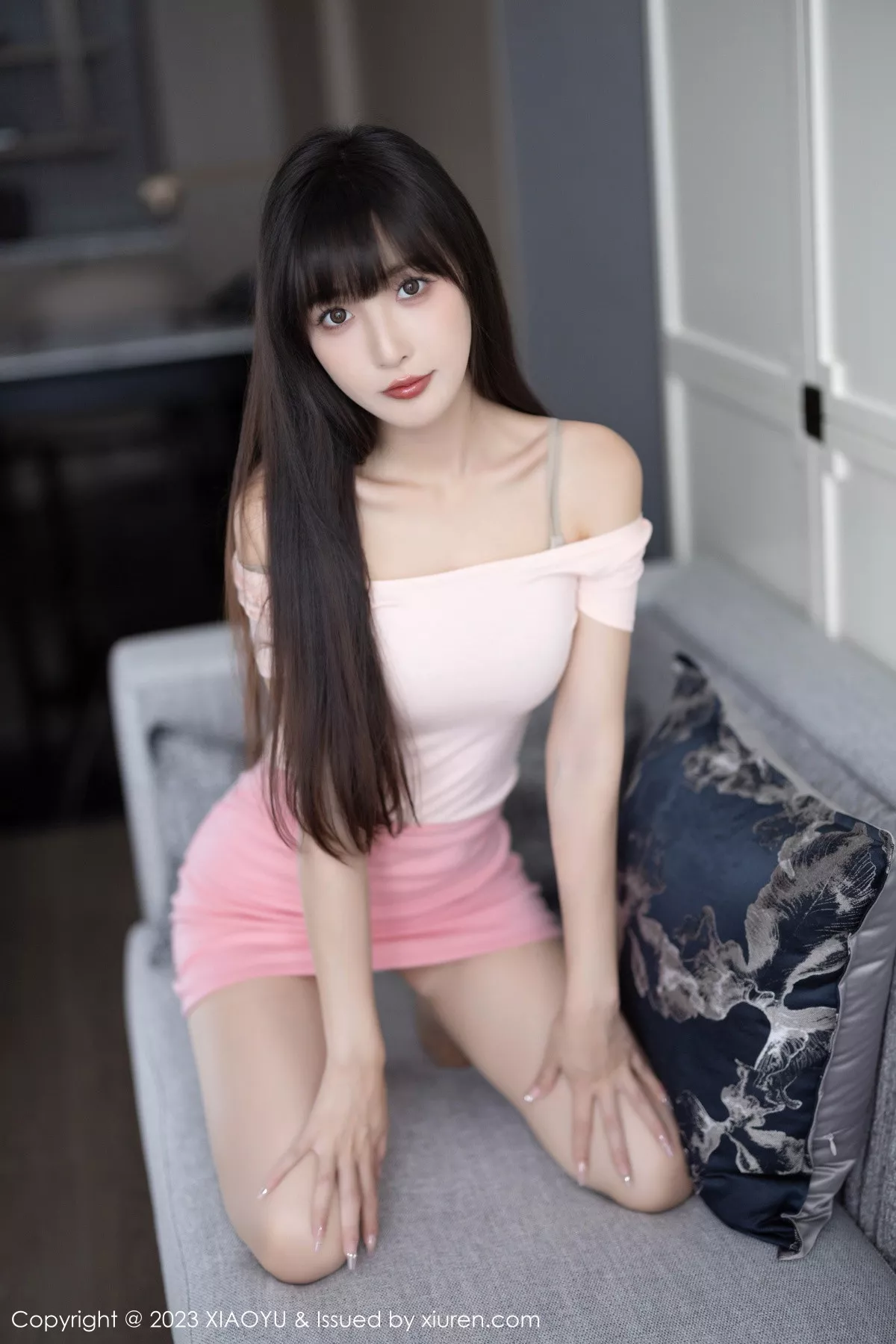 秀人集.com_[XiaoYu画语界]Vol.1112_模特林星阑浅粉色上衣配粉短裙露性感内衣配开档肉丝诱惑写真83P