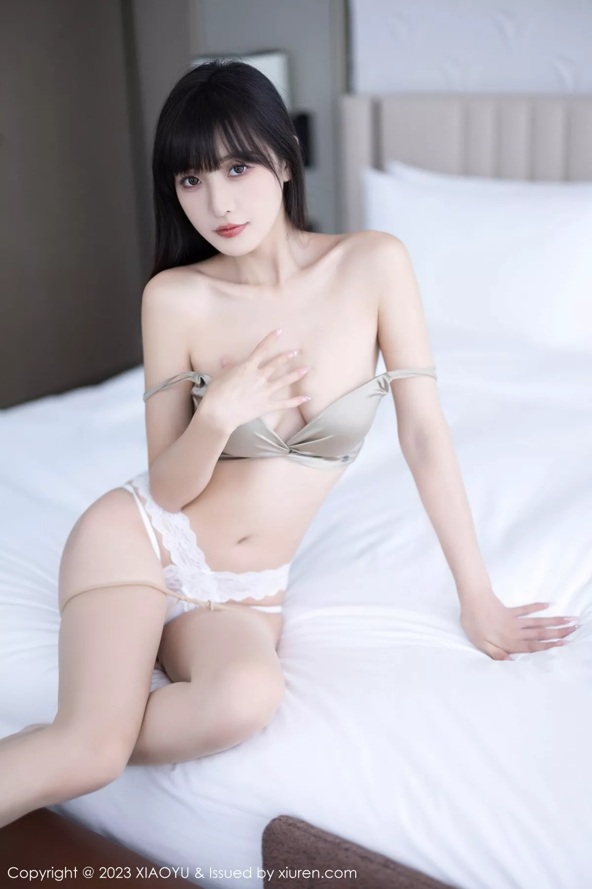 秀人集.com_[XiaoYu画语界]Vol.1112_模特林星阑浅粉色上衣配粉短裙露性感内衣配开档肉丝诱惑写真83P