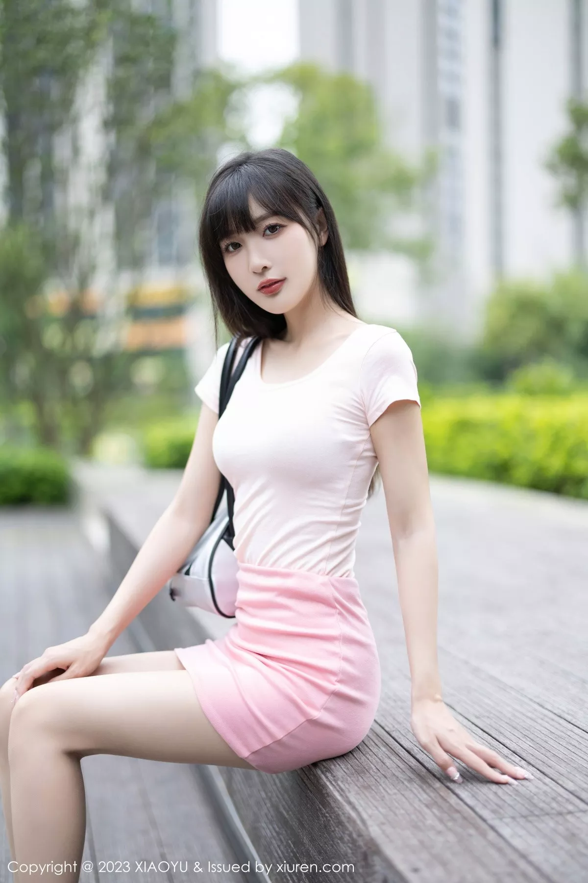秀人集.com_[XiaoYu画语界]Vol.1112_模特林星阑浅粉色上衣配粉短裙露性感内衣配开档肉丝诱惑写真83P