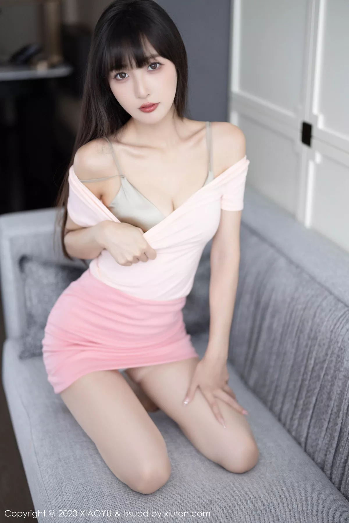 秀人集.com_[XiaoYu画语界]Vol.1112_模特林星阑浅粉色上衣配粉短裙露性感内衣配开档肉丝诱惑写真83P